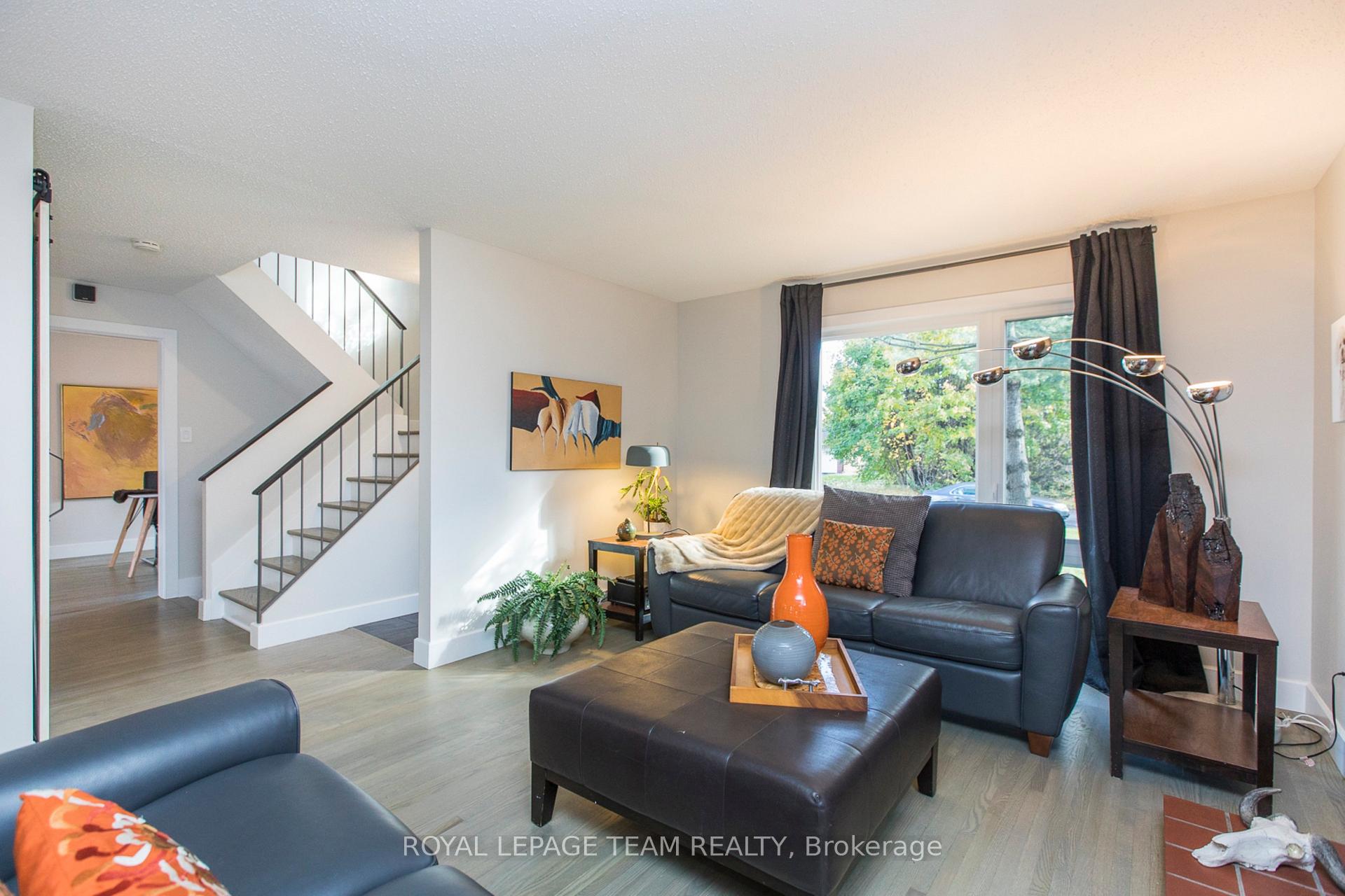Photo 11 of 8 Kingsford Crescent, Ottawa, Kanata - Beaverbrook — HOMEH