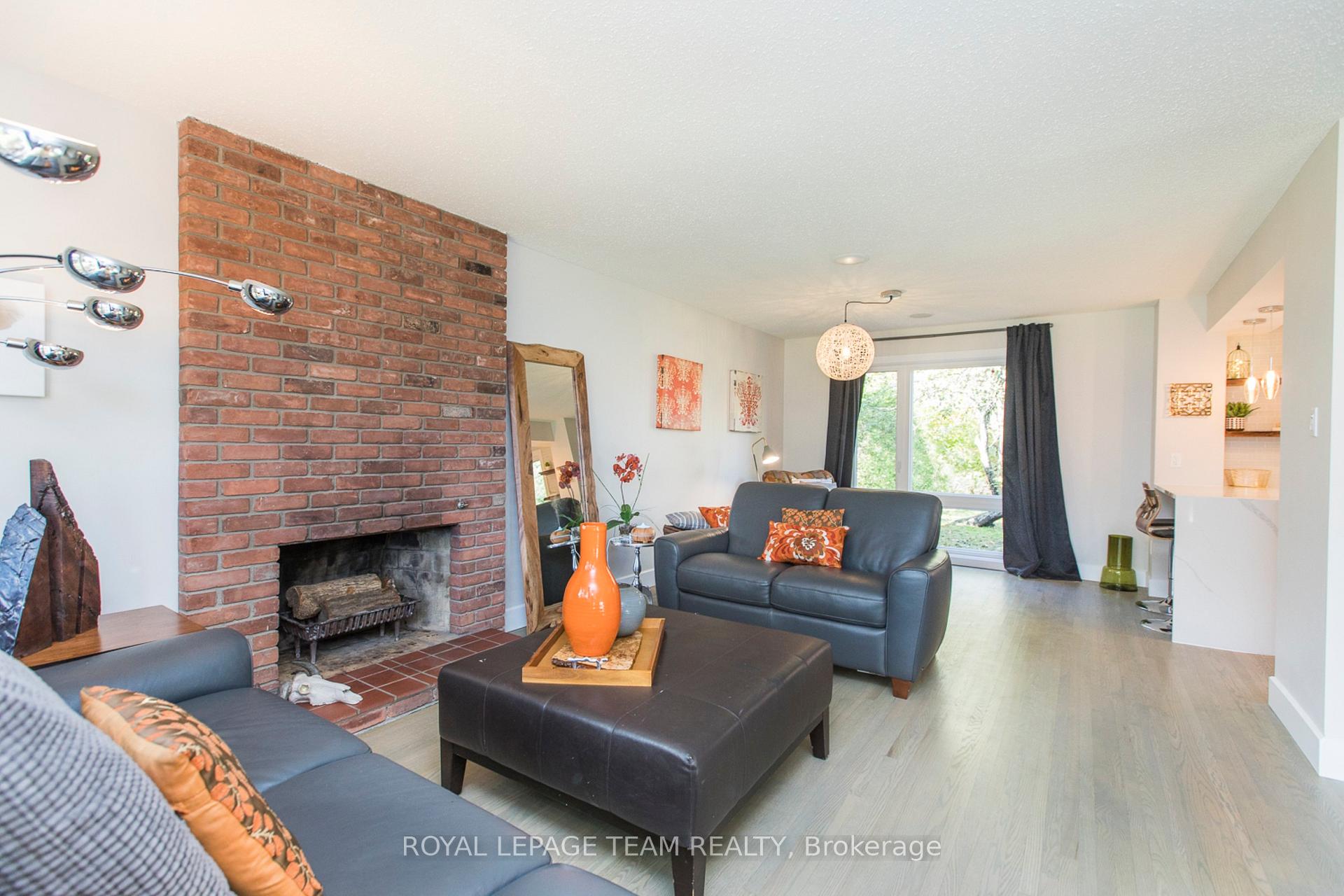 Photo 12 of 8 Kingsford Crescent, Ottawa, Kanata - Beaverbrook — HOMEH