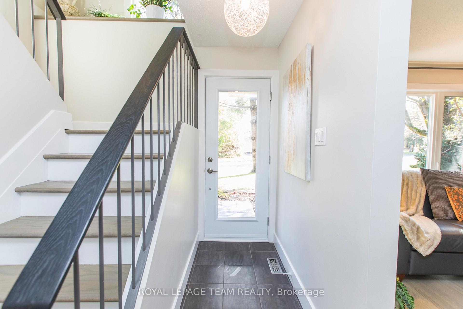 Photo 13 of 8 Kingsford Crescent, Ottawa, Kanata - Beaverbrook — HOMEH