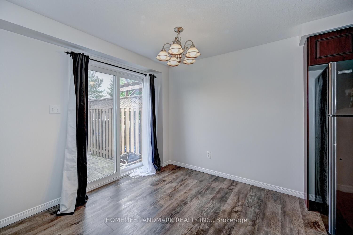 Photo 5 of 239 Prosperity Dr., Kitchener — HOMEH