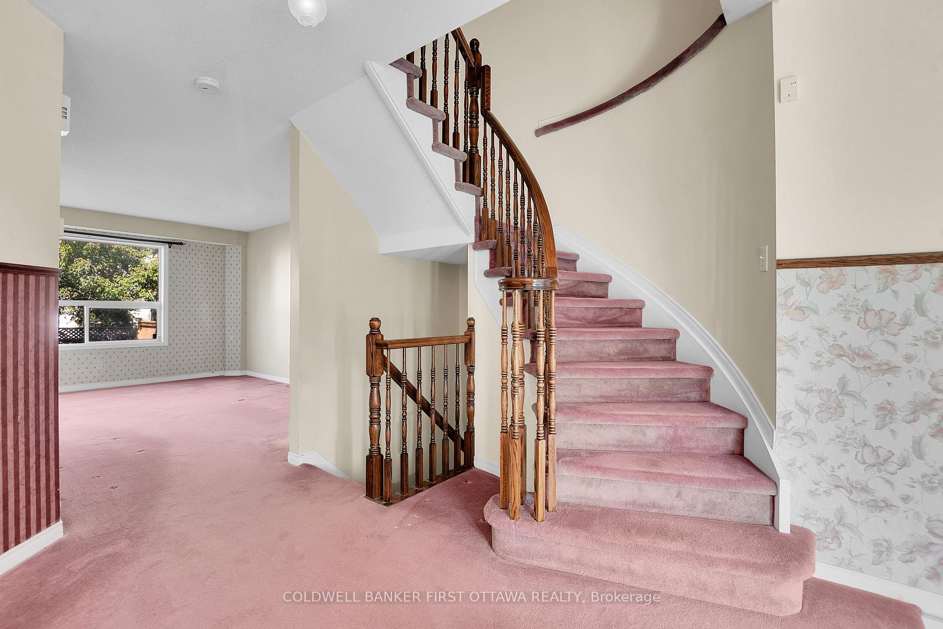 Photo 7 of 16 Angus Drive, Ottawa, Kanata - Katimavik — HOMEH