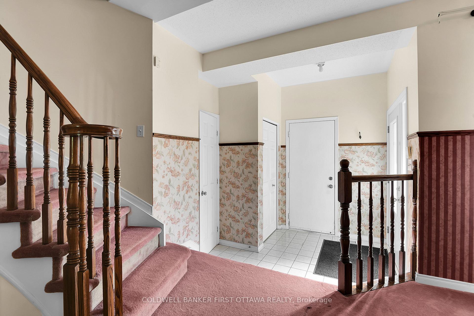 Photo 8 of 16 Angus Drive, Ottawa, Kanata - Katimavik — HOMEH