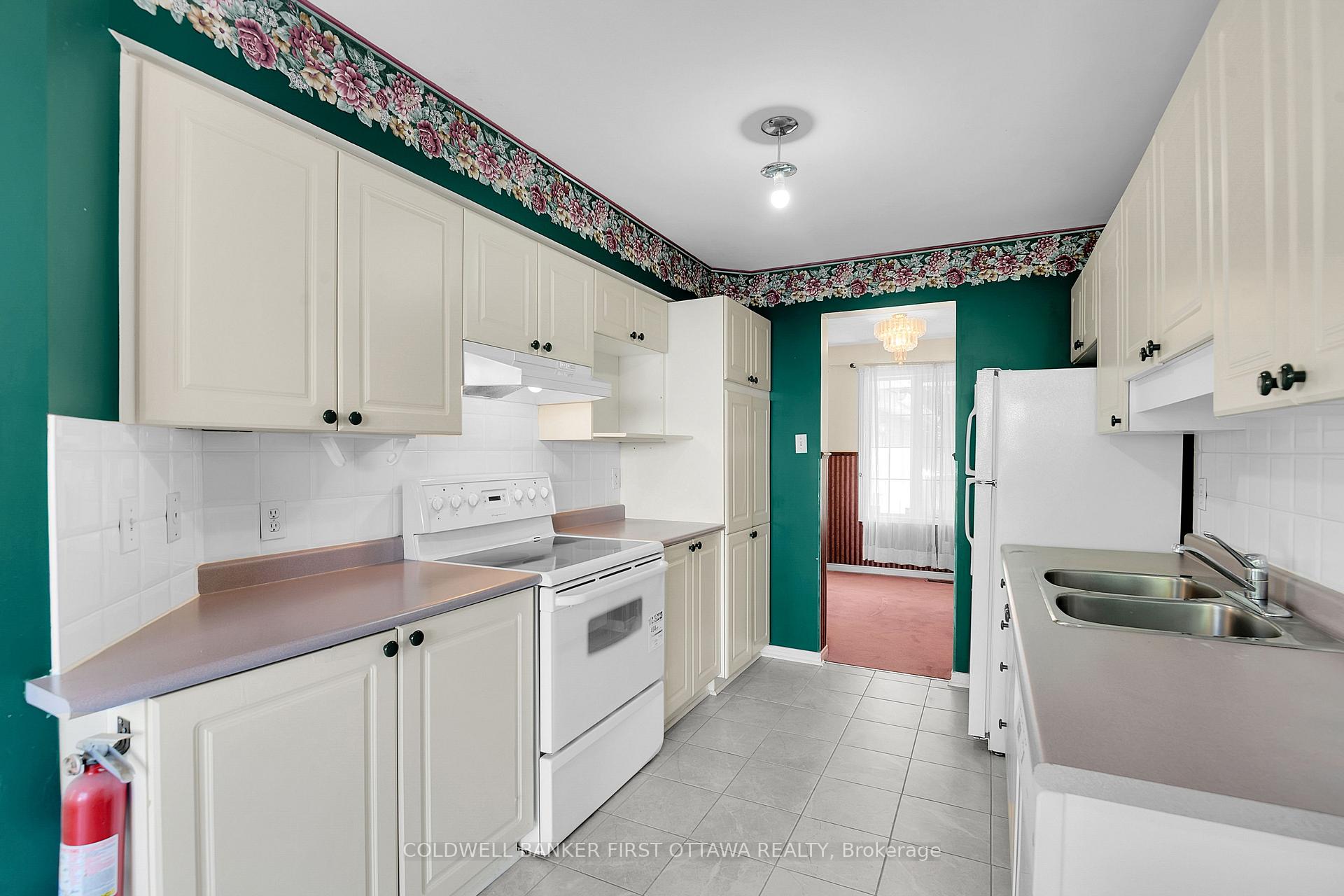 Photo 16 of 16 Angus Drive, Ottawa, Kanata - Katimavik — HOMEH