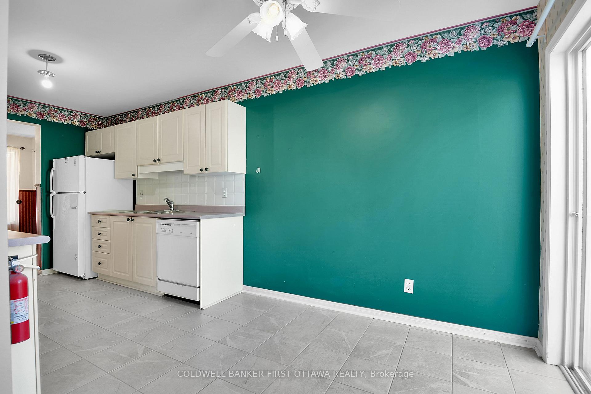 Photo 19 of 16 Angus Drive, Ottawa, Kanata - Katimavik — HOMEH