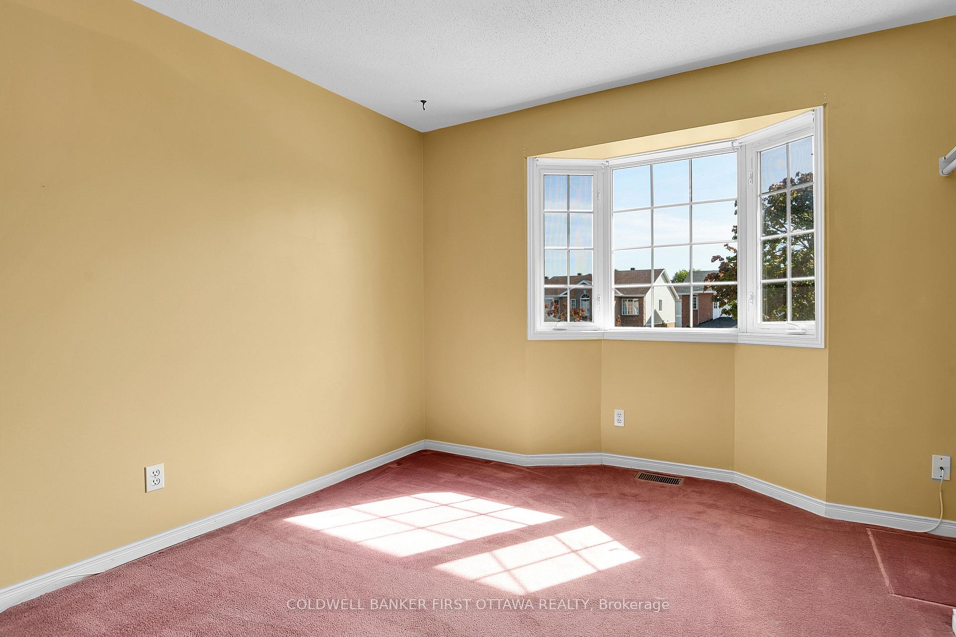 Photo 25 of 16 Angus Drive, Ottawa, Kanata - Katimavik — HOMEH