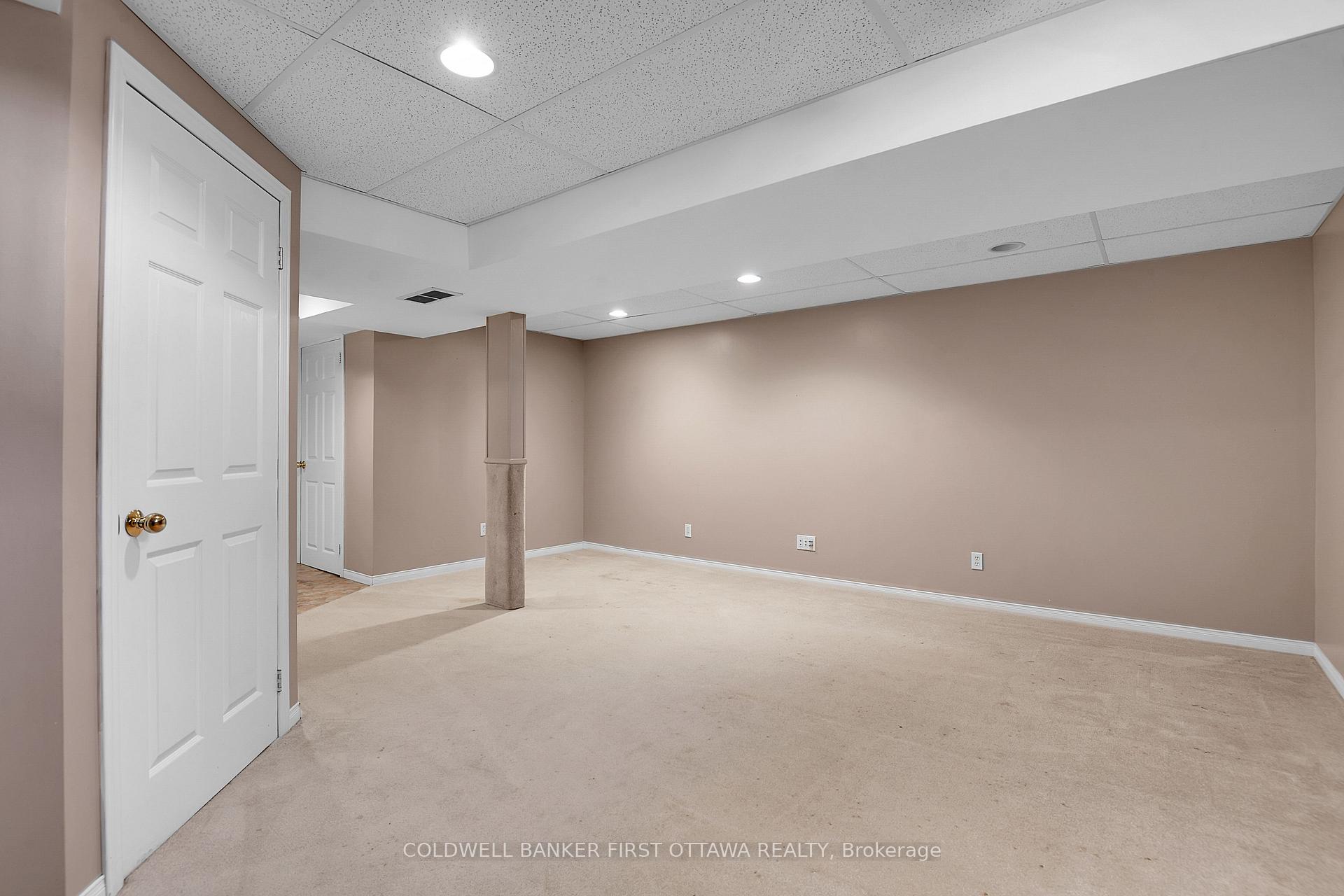Photo 31 of 16 Angus Drive, Ottawa, Kanata - Katimavik — HOMEH