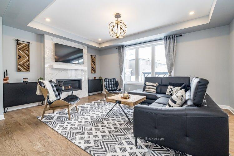 Photo 5 of 521 Anchor Circle, Ottawa, Mahogany Community — HOMEH