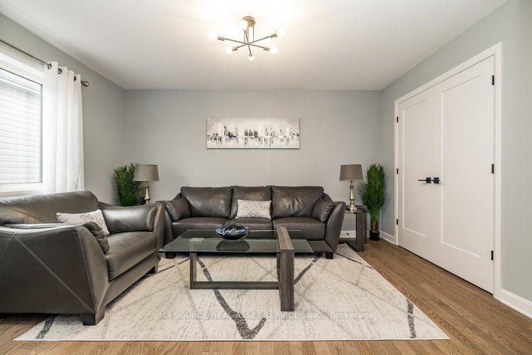 Photo 16 of 521 Anchor Circle, Ottawa, Mahogany Community — HOMEH