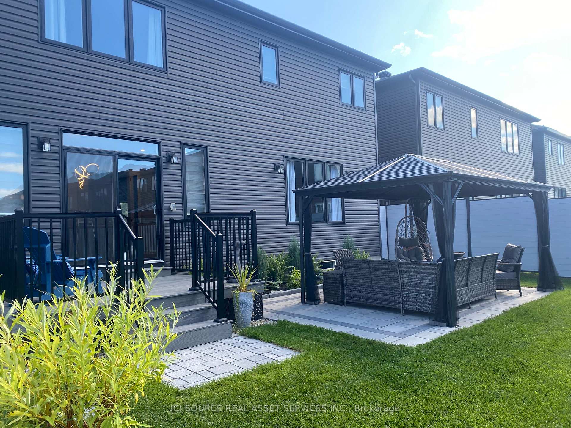 Photo 19 of 521 Anchor Circle, Ottawa, Mahogany Community — HOMEH