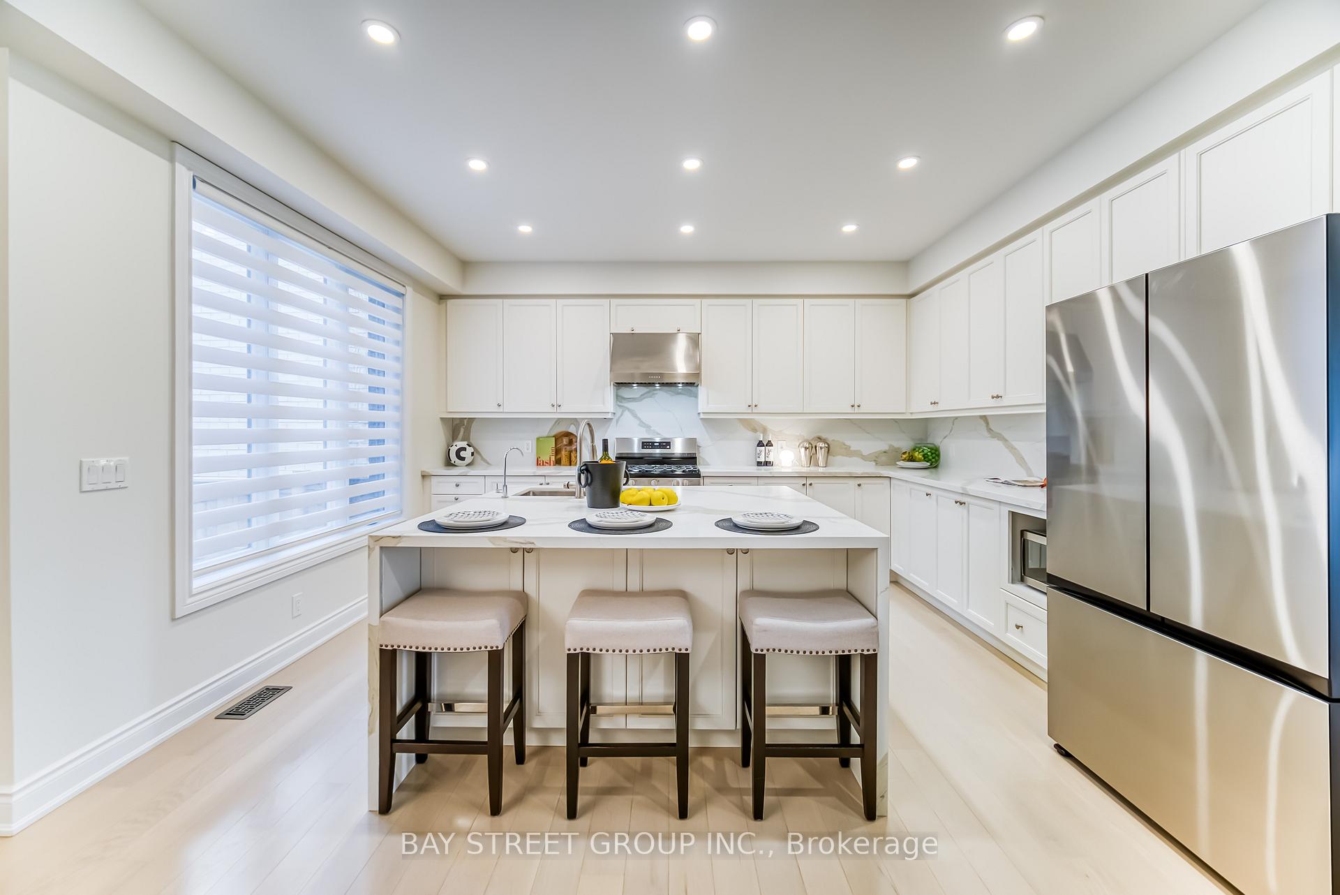 Photo 15 of 7 Kohn Lane, Markham, Angus Glen — HOMEH