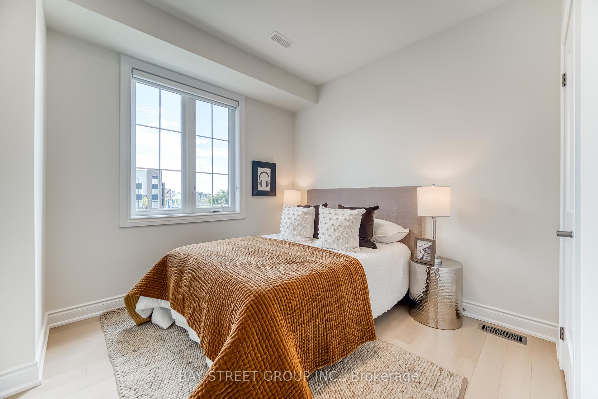 Photo 36 of 7 Kohn Lane, Markham, Angus Glen — HOMEH