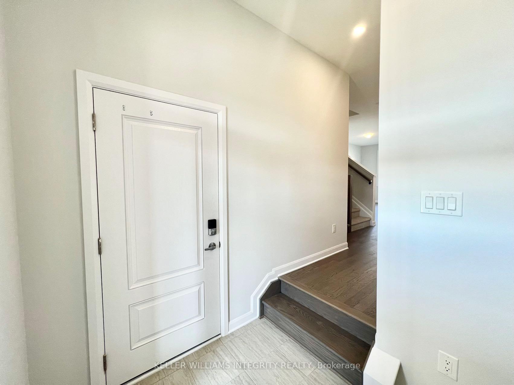 Photo 3 of 100 Osler Street, Ottawa, Kanata - Morgan's Grant/South March — HOMEH