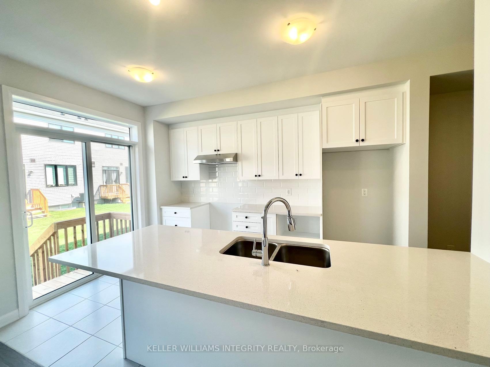 Photo 8 of 100 Osler Street, Ottawa, Kanata - Morgan's Grant/South March — HOMEH