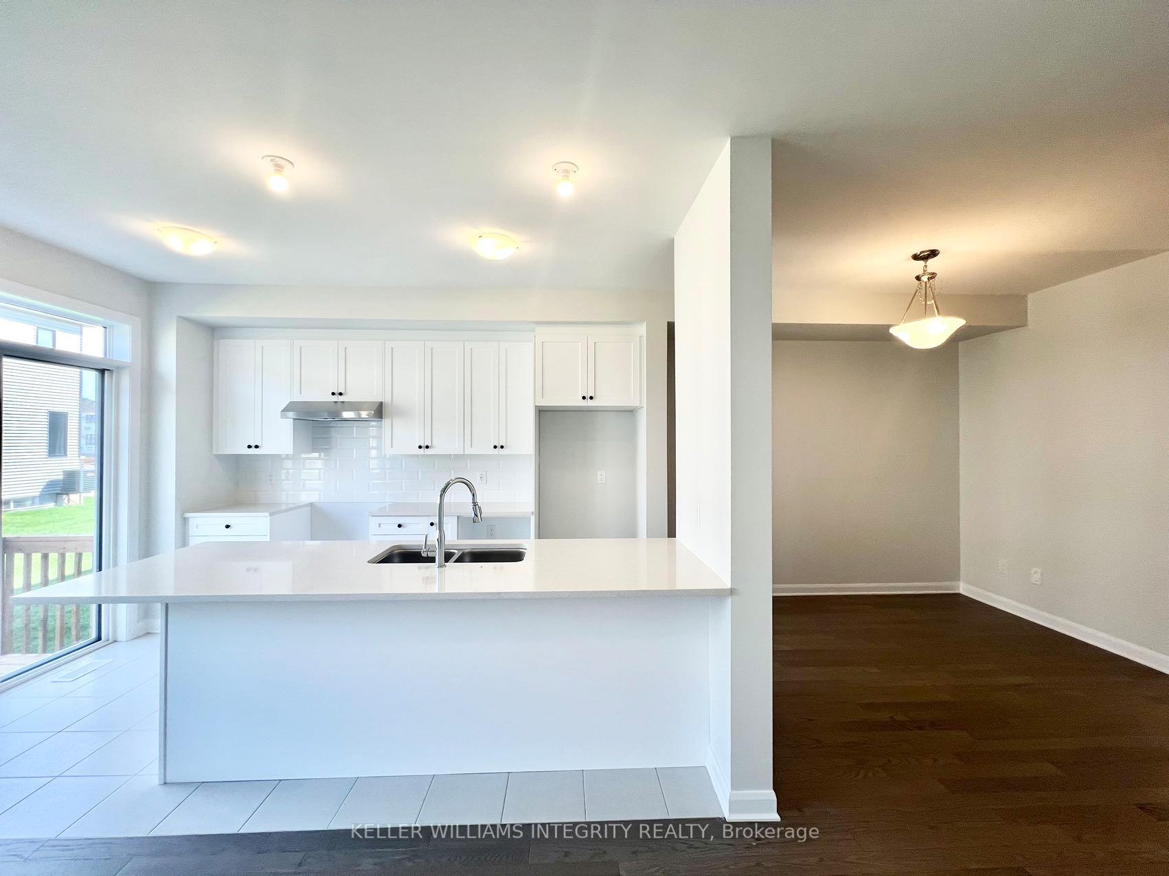 Photo 13 of 100 Osler Street, Ottawa, Kanata - Morgan's Grant/South March — HOMEH