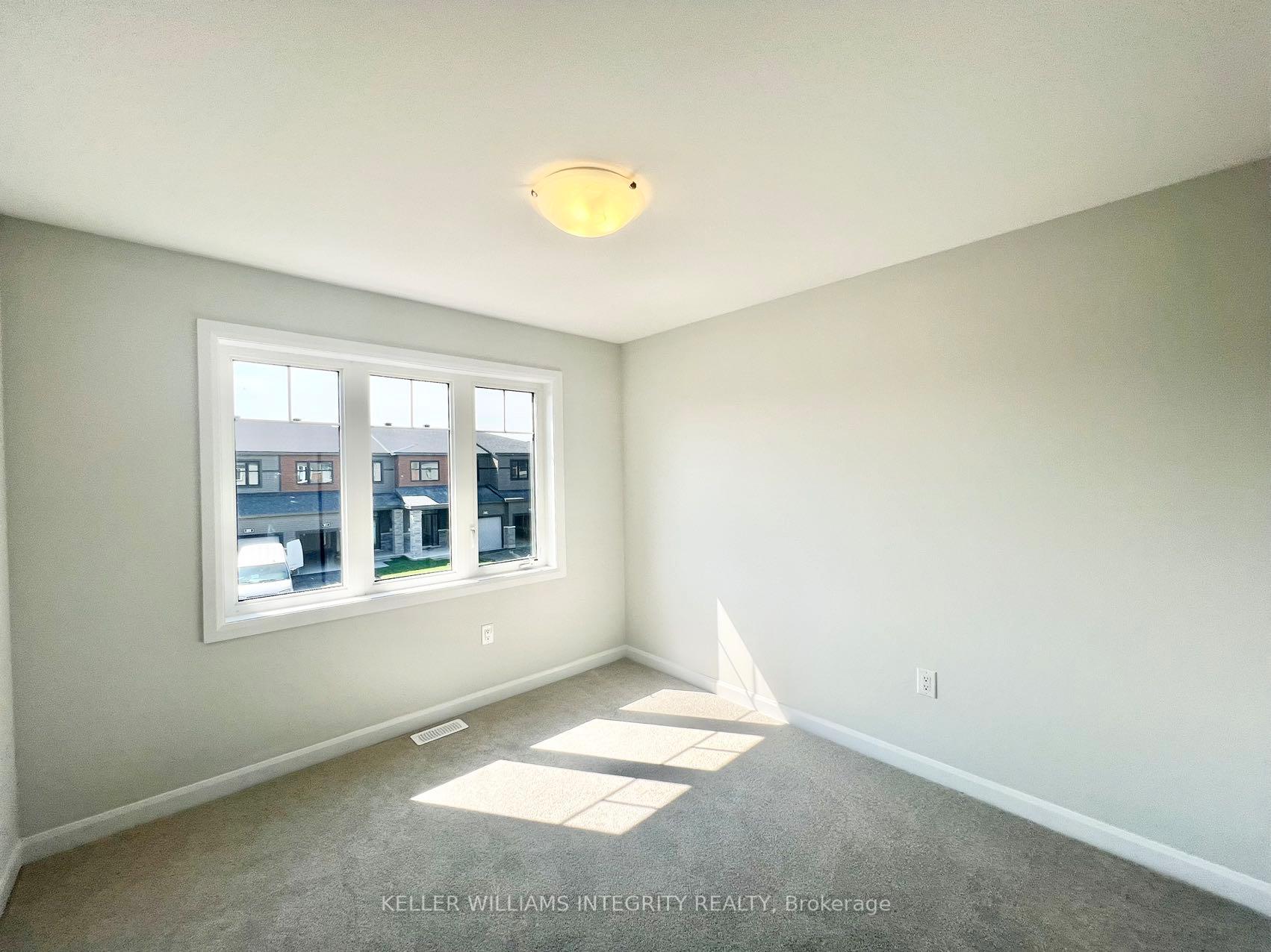 Photo 15 of 100 Osler Street, Ottawa, Kanata - Morgan's Grant/South March — HOMEH