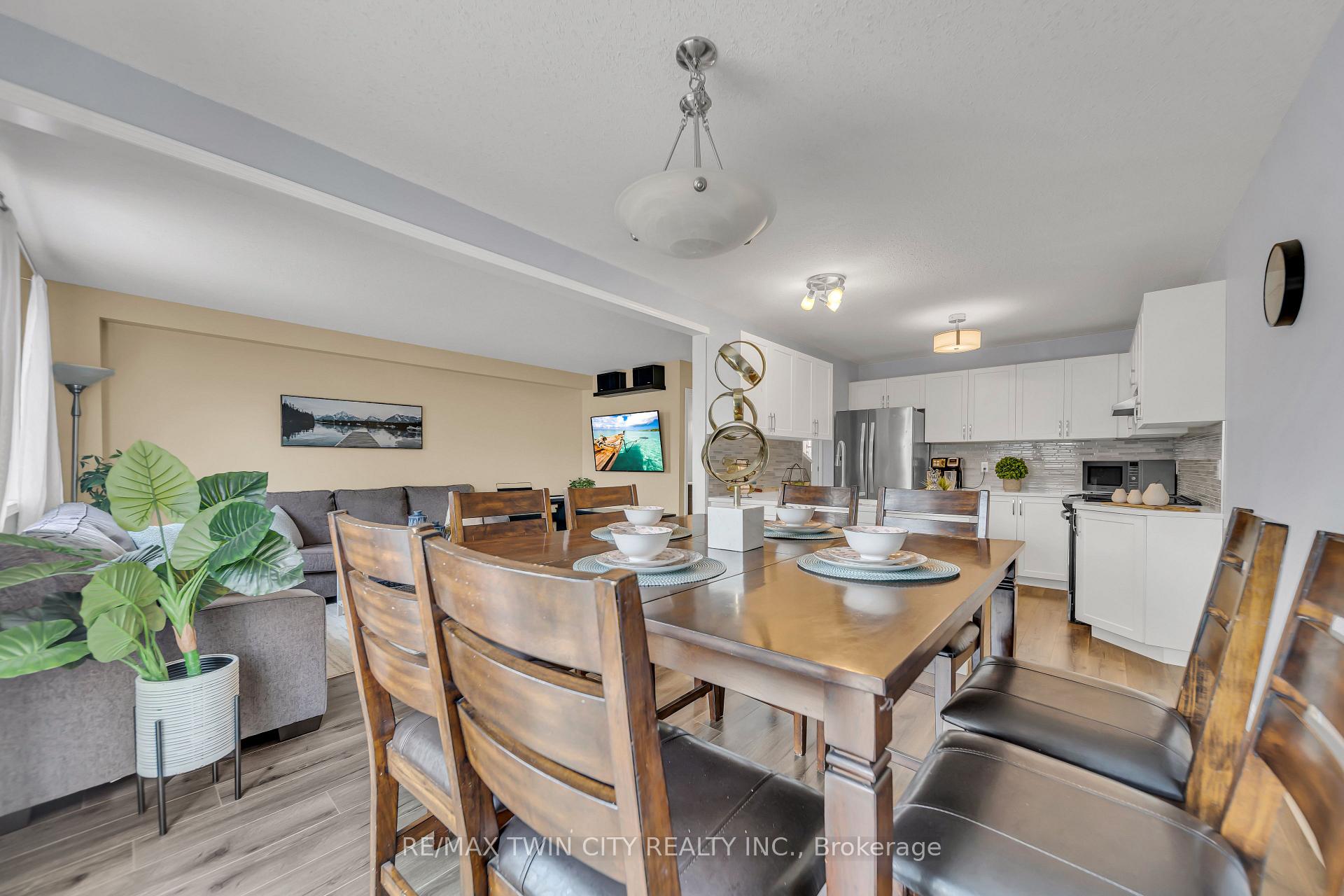 Photo 10 of 156 Prosperity Drive, Kitchener — HOMEH
