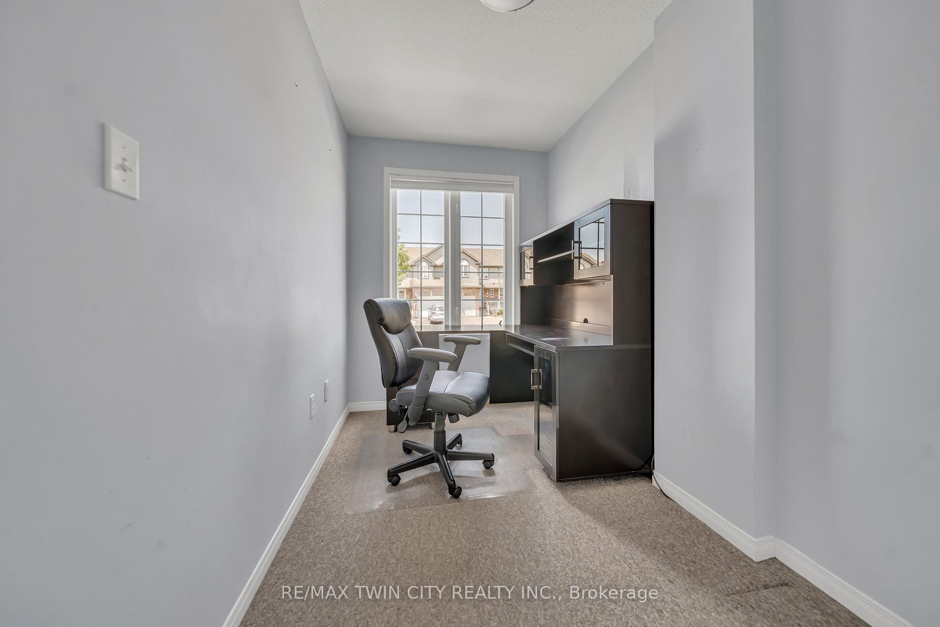 Photo 12 of 156 Prosperity Drive, Kitchener — HOMEH