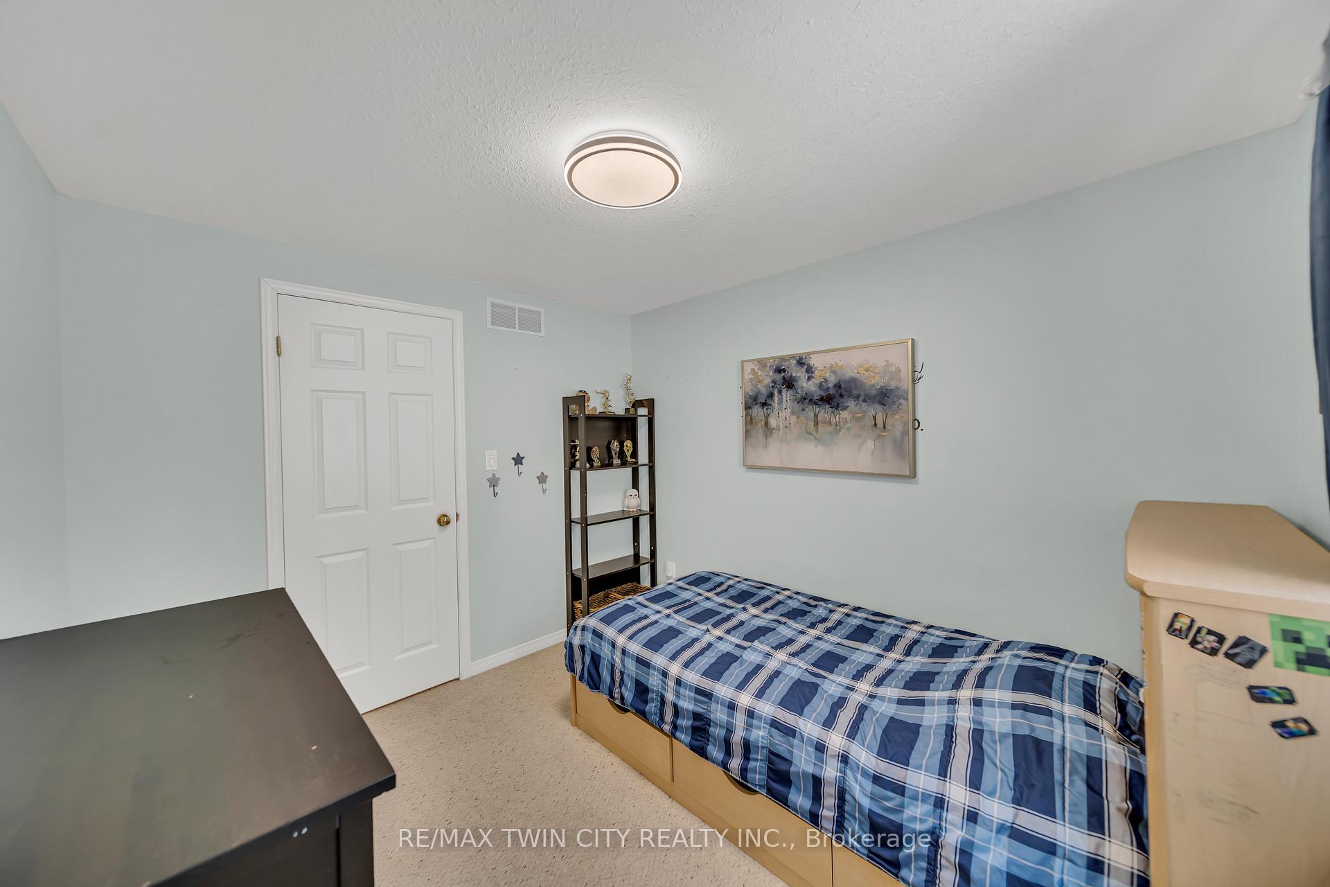 Photo 23 of 156 Prosperity Drive, Kitchener — HOMEH