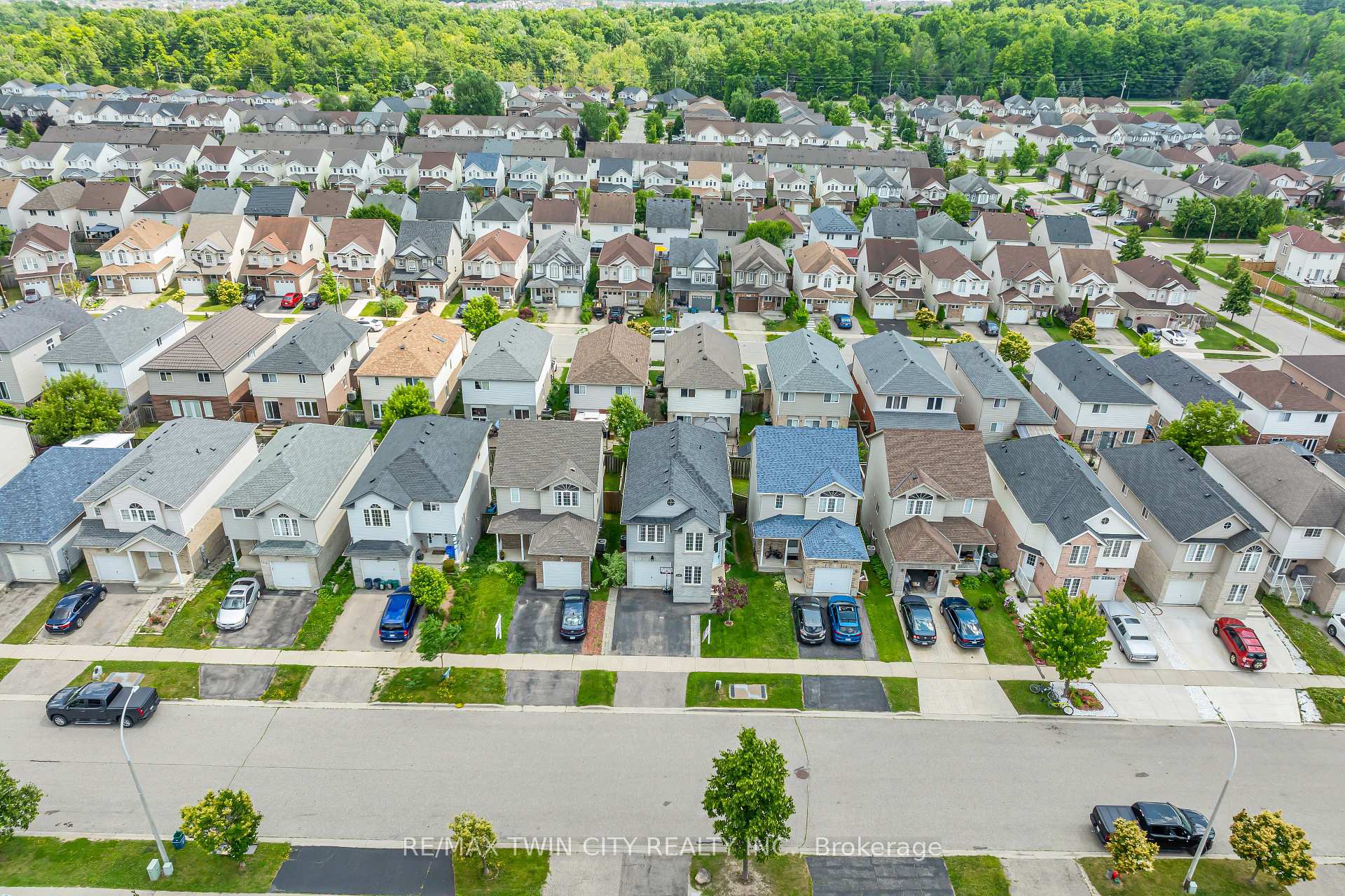 Photo 40 of 156 Prosperity Drive, Kitchener — HOMEH