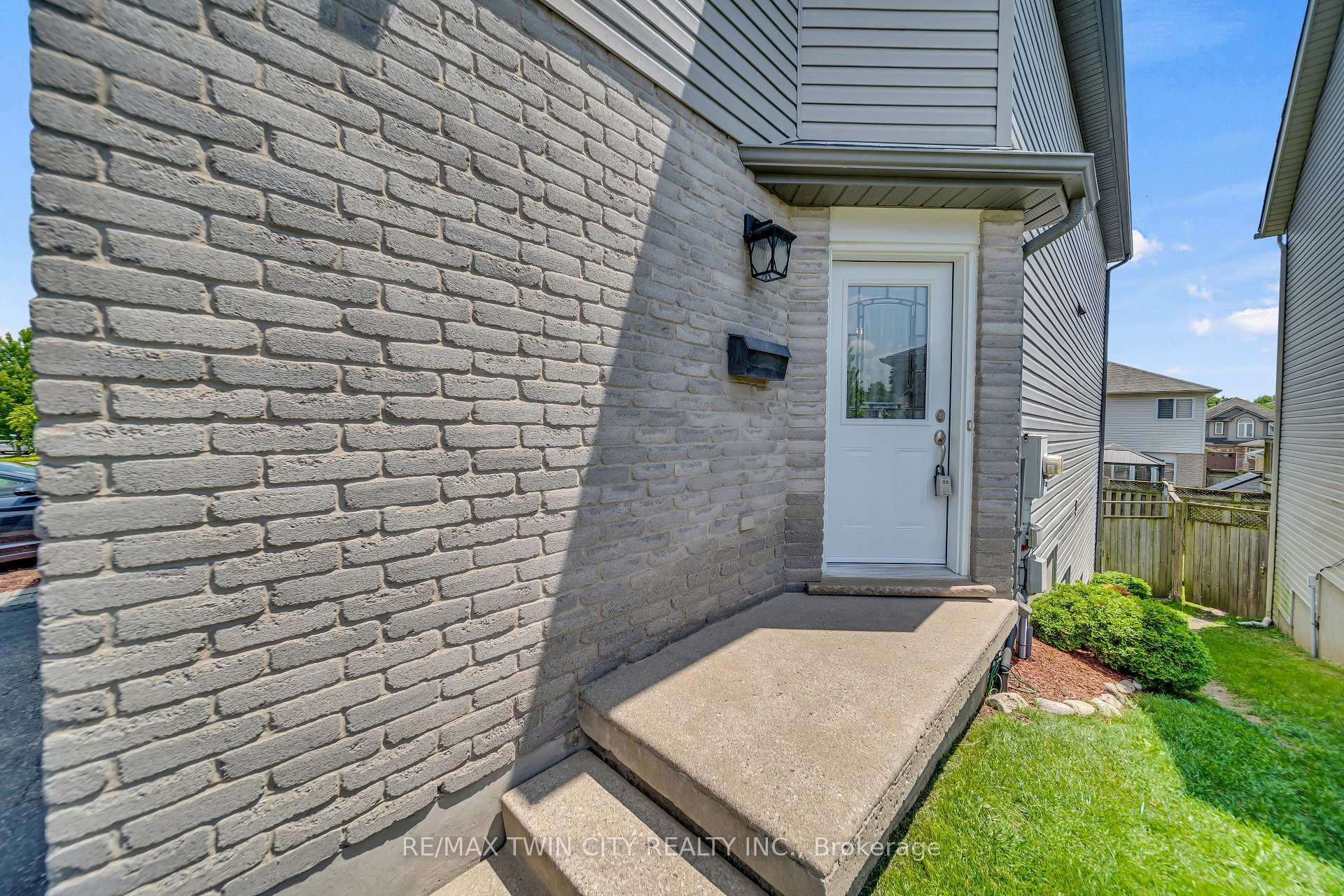 Photo 41 of 156 Prosperity Drive, Kitchener — HOMEH