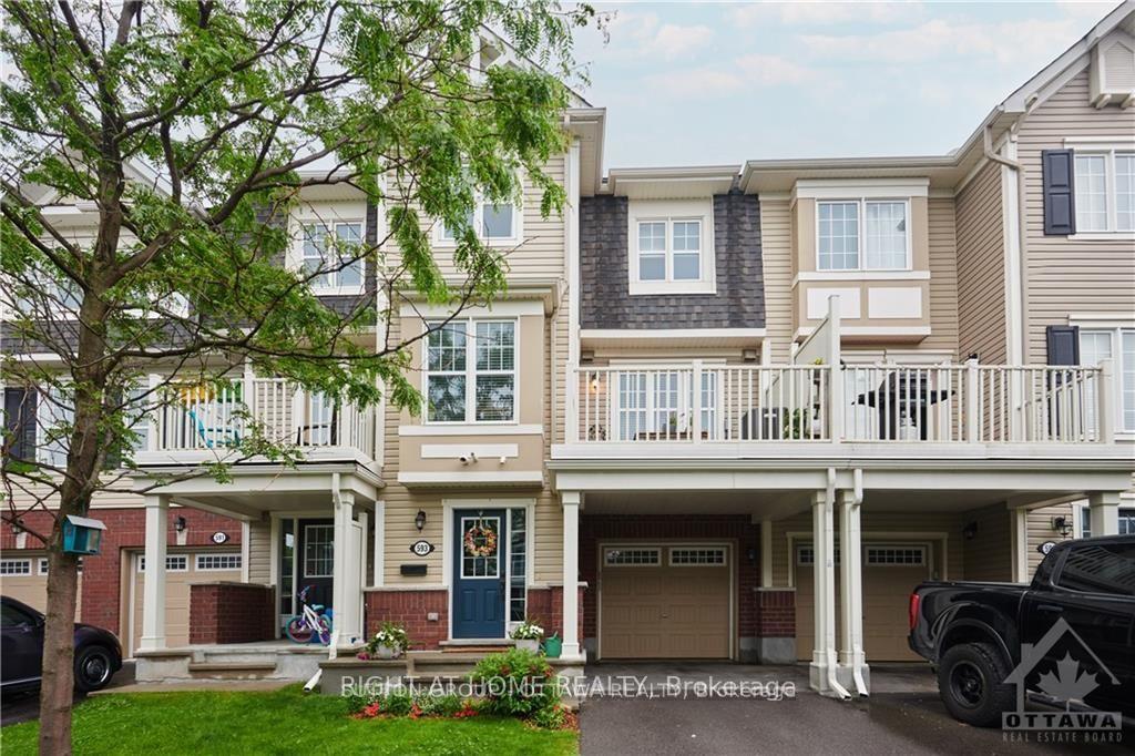 Photo 1 of 593 Foxlight Circle, Ottawa, Kanata - Emerald Meadows/Trailwest — HOMEH