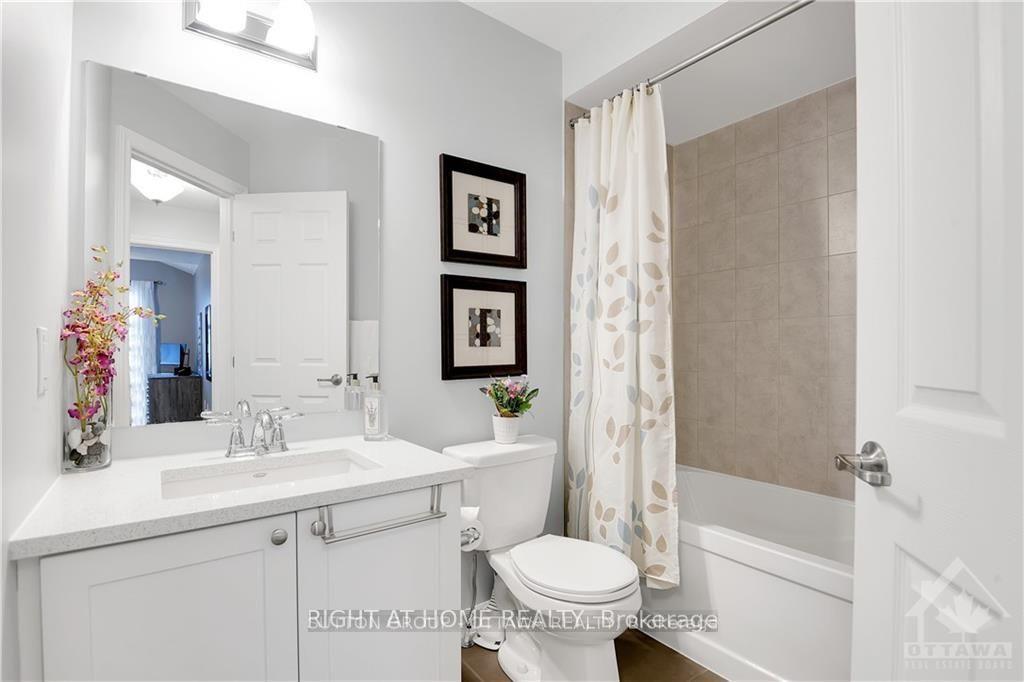 Photo 19 of 593 Foxlight Circle, Ottawa, Kanata - Emerald Meadows/Trailwest — HOMEH