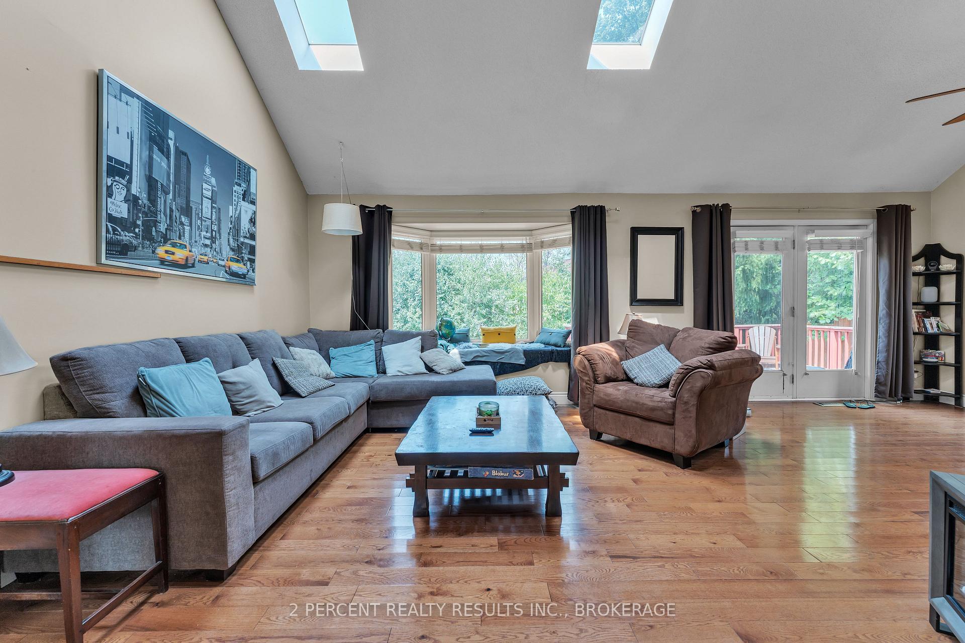 Photo 7 of 809 Muirfield Crescent, Kingston, East Gardiners Rd — HOMEH