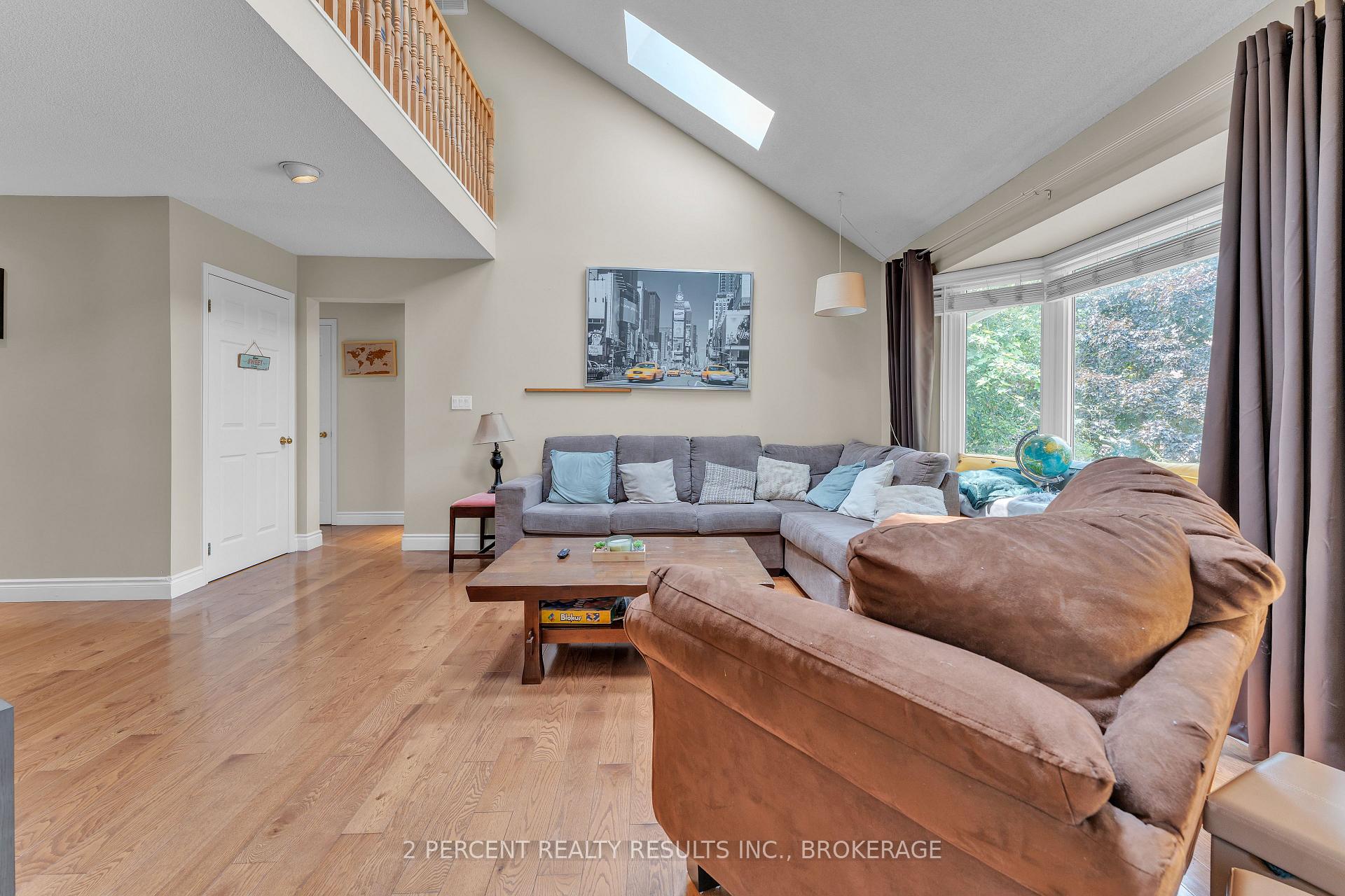 Photo 8 of 809 Muirfield Crescent, Kingston, East Gardiners Rd — HOMEH