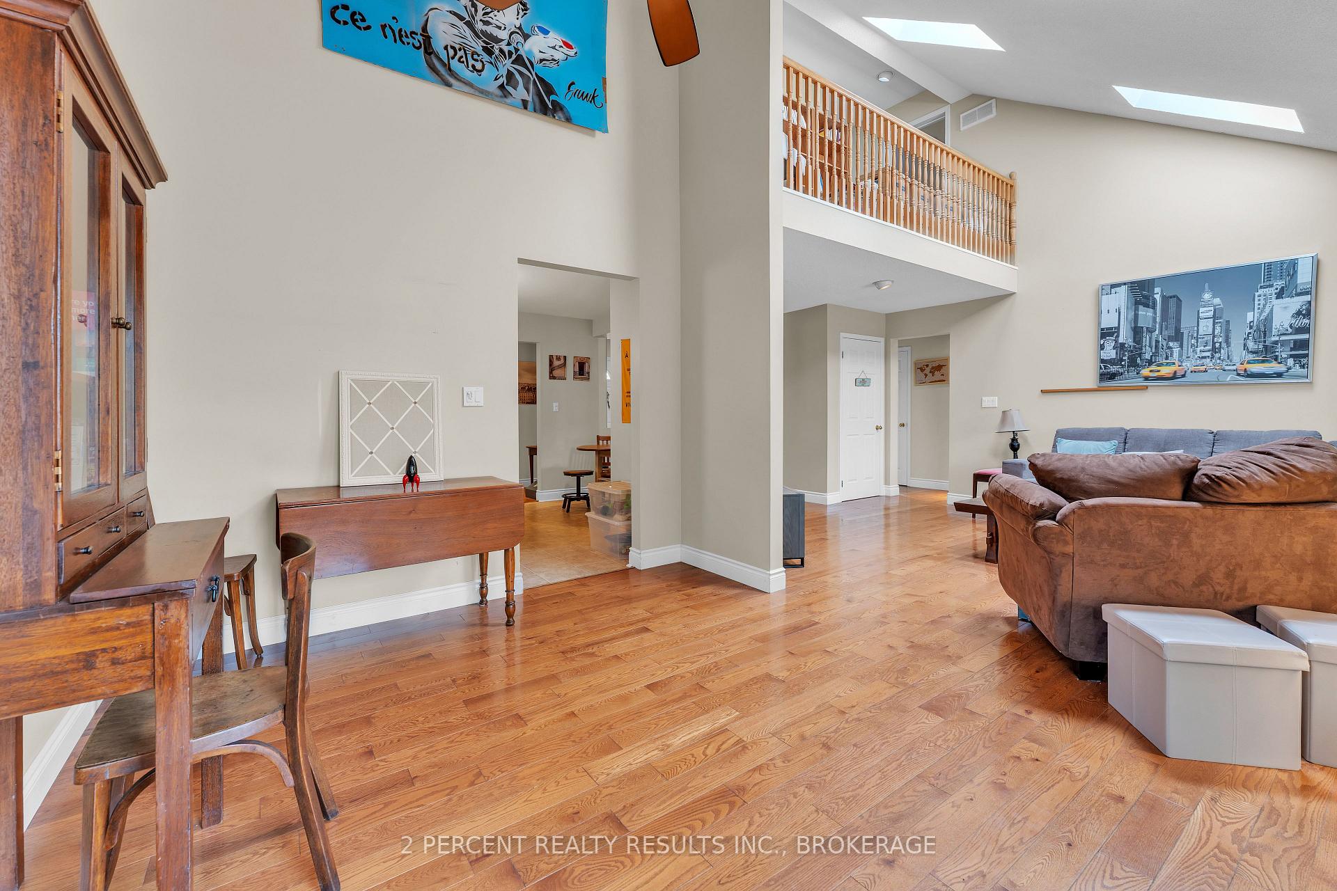 Photo 10 of 809 Muirfield Crescent, Kingston, East Gardiners Rd — HOMEH