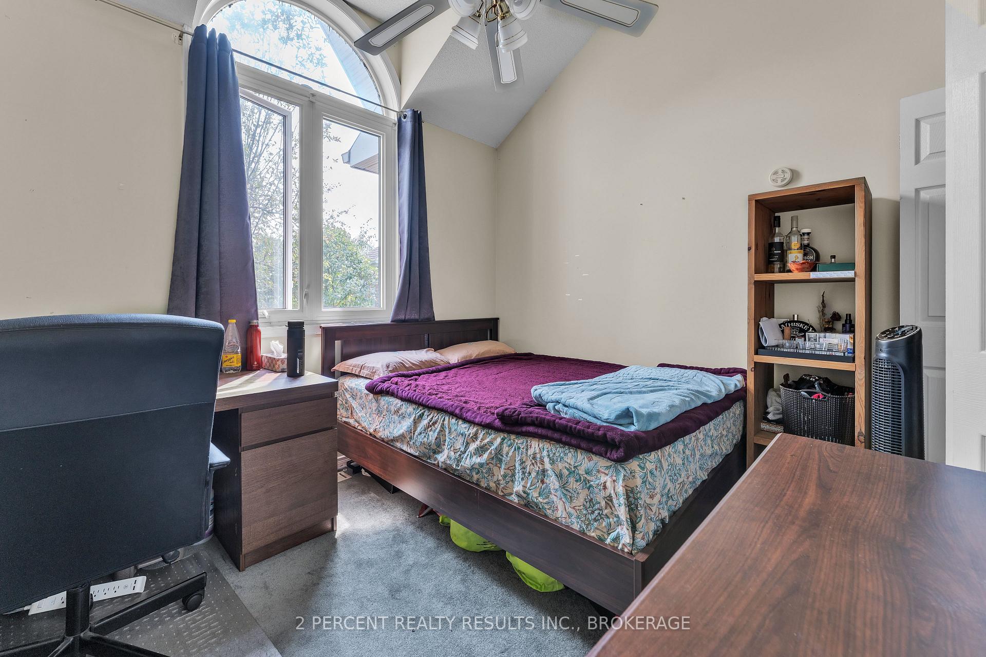 Photo 17 of 809 Muirfield Crescent, Kingston, East Gardiners Rd — HOMEH