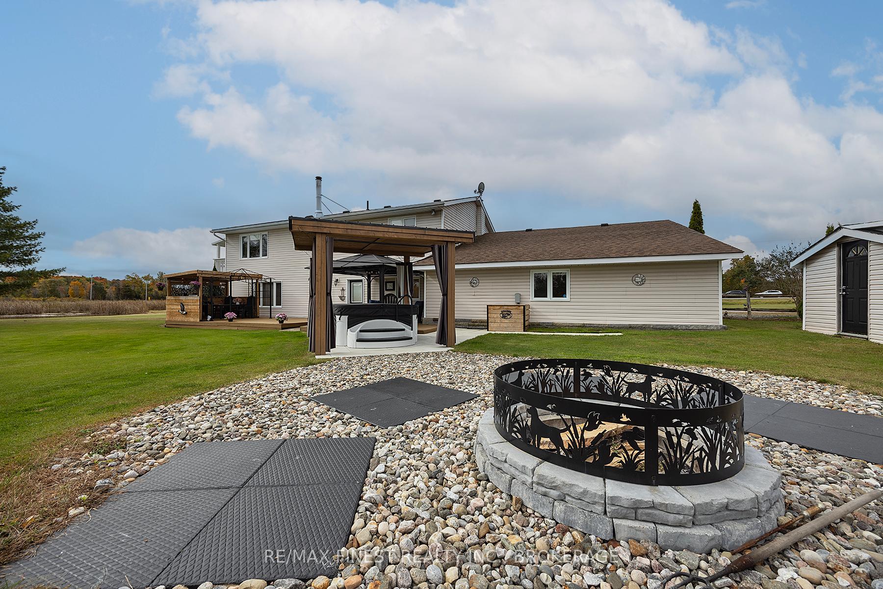 Photo 6 of 2275 County Road 6, Loyalist, Lennox and Addington - South — HOMEH