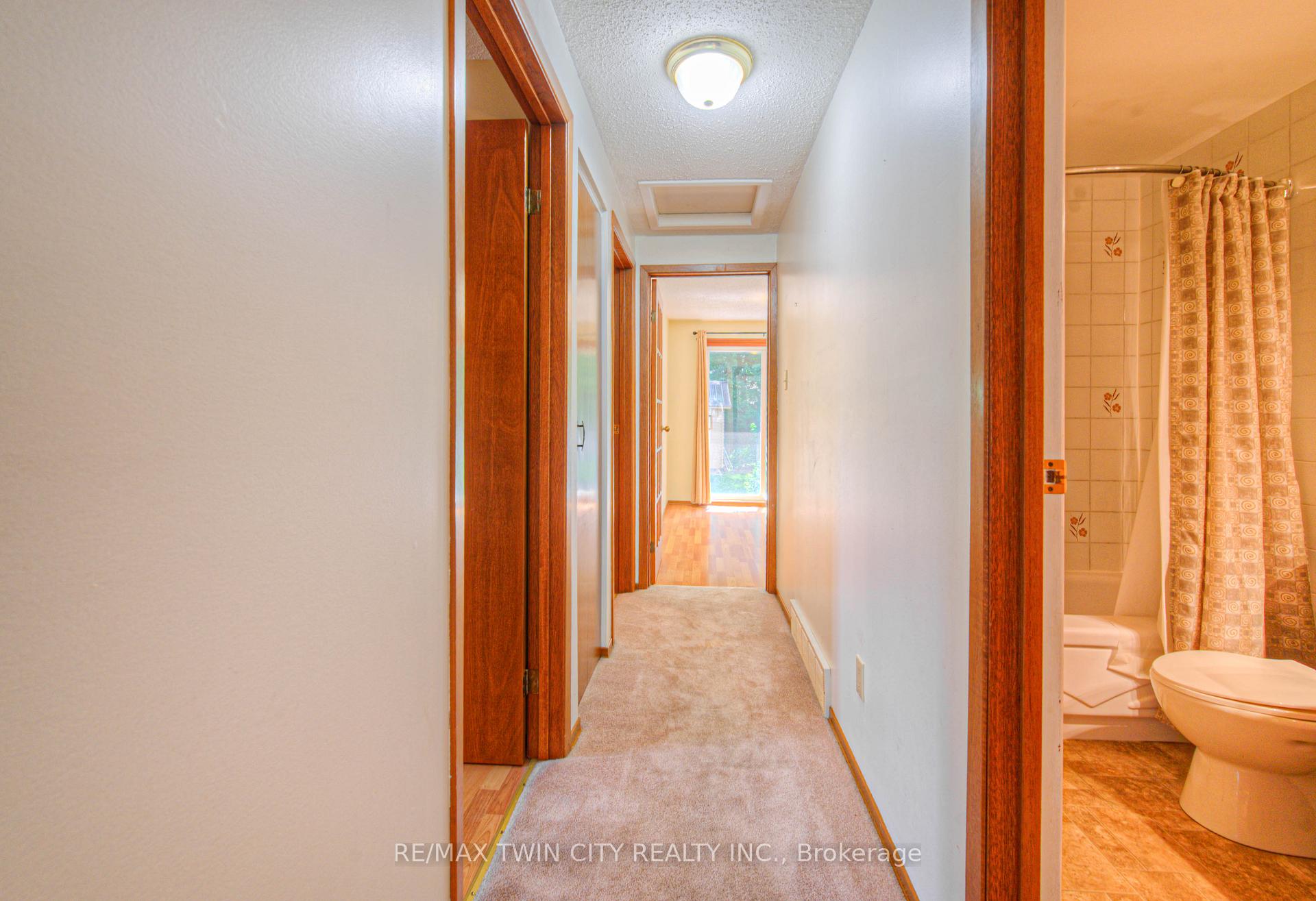 Photo 18 of 791 Doon Village Road, Kitchener — HOMEH