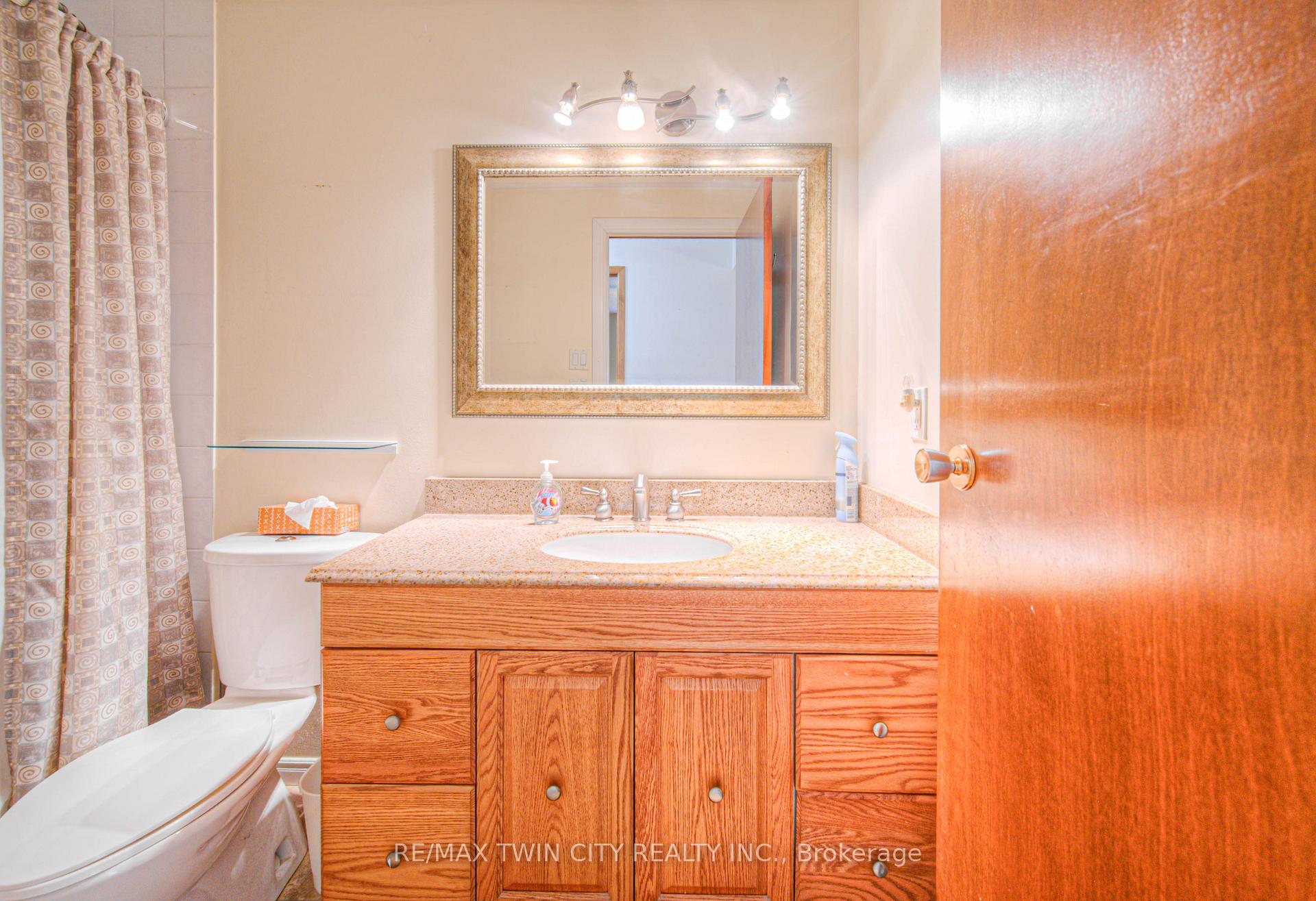 Photo 19 of 791 Doon Village Road, Kitchener — HOMEH