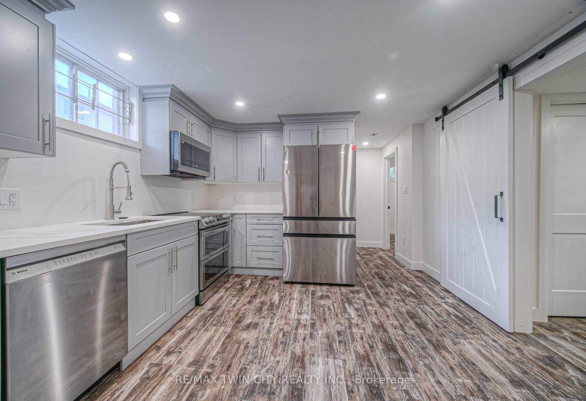 Photo 30 of 791 Doon Village Road, Kitchener — HOMEH