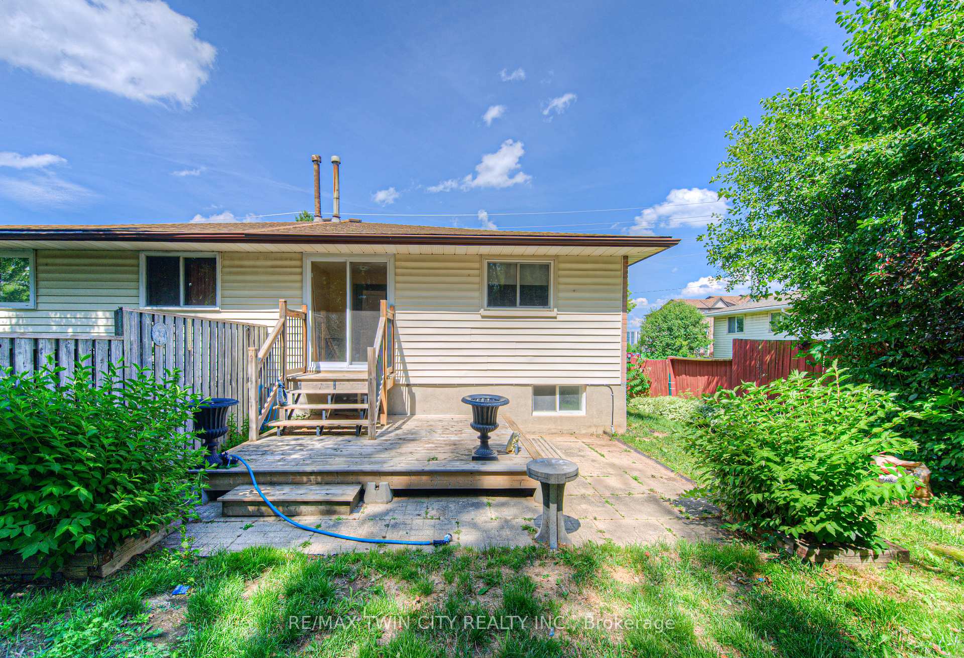Photo 44 of 791 Doon Village Road, Kitchener — HOMEH