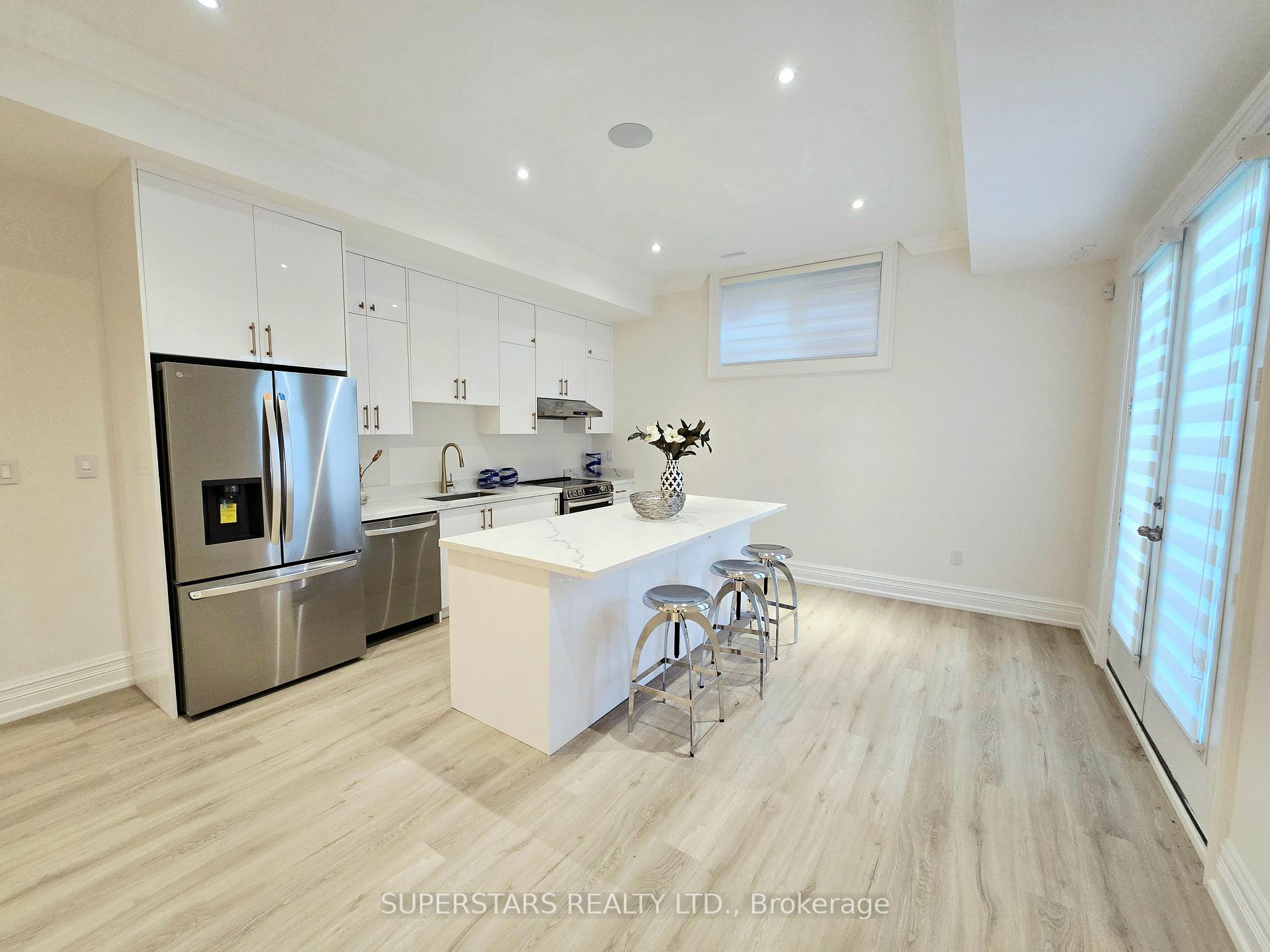 Photo 44 of 112 Robinson Street, Markham, Bullock — HOMEH