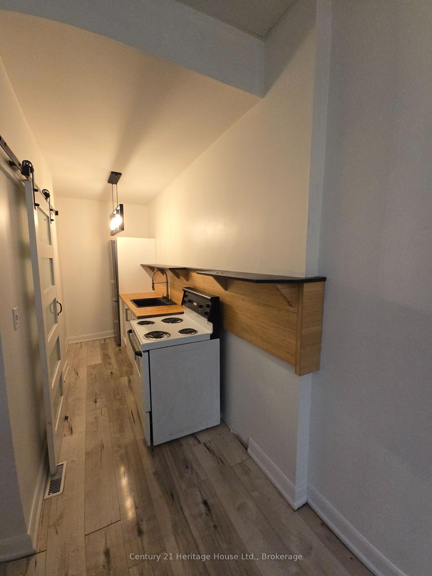 Photo 8 of Unit C, 210 Wilson Street, Hamilton, Landsdale — HOMEH