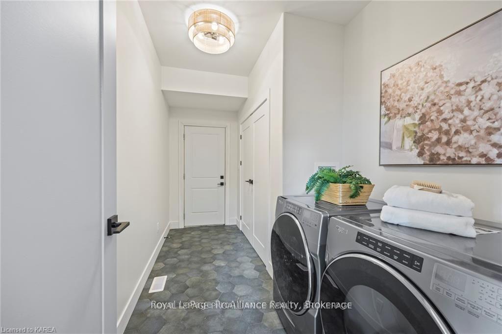 Photo 15 of 157 Mcdonough Crescent, Loyalist, Amherstview — HOMEH