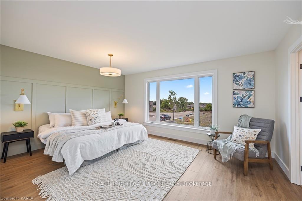 Photo 20 of 157 Mcdonough Crescent, Loyalist, Amherstview — HOMEH
