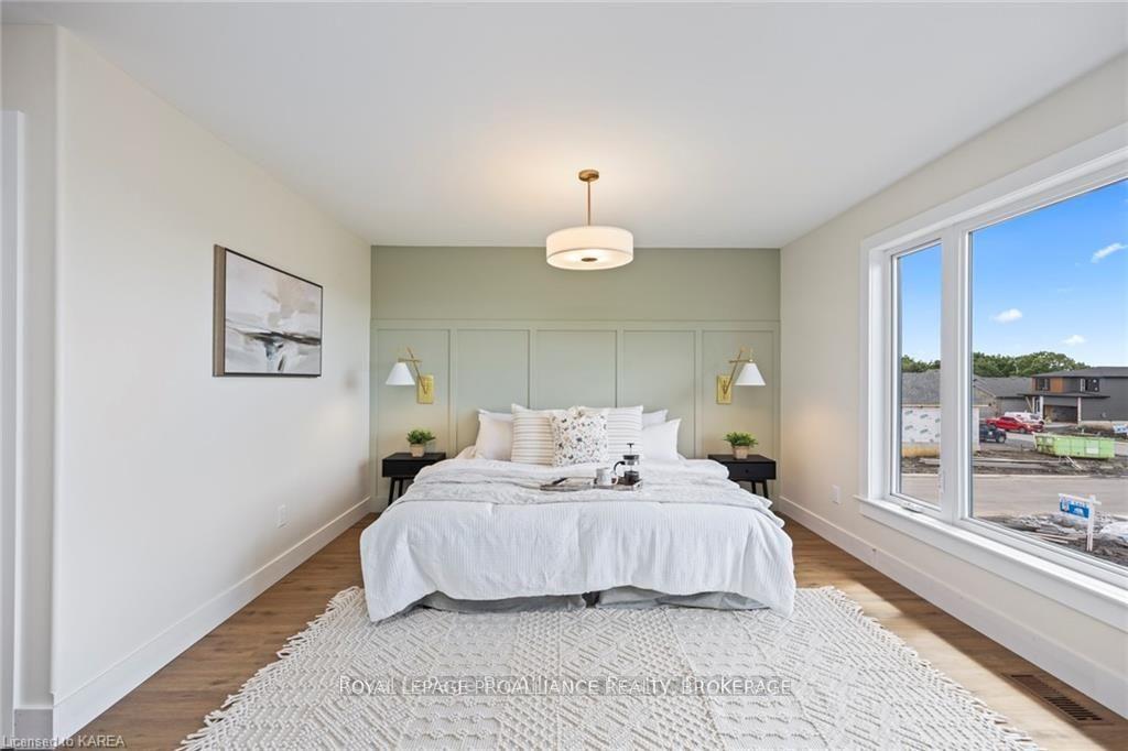 Photo 21 of 157 Mcdonough Crescent, Loyalist, Amherstview — HOMEH