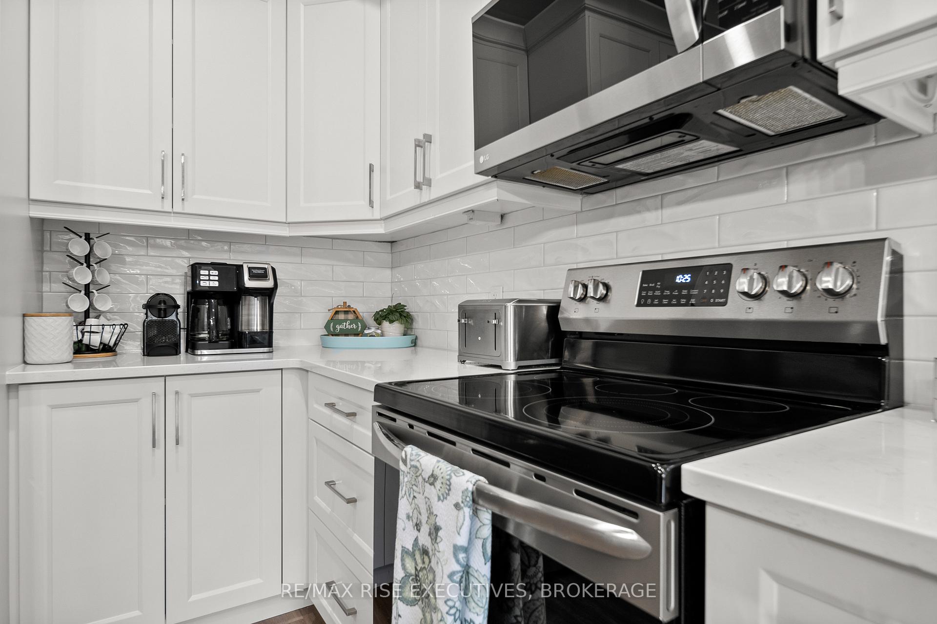 Photo 10 of 2713 Delmar Street, Kingston, City Northwest — HOMEH