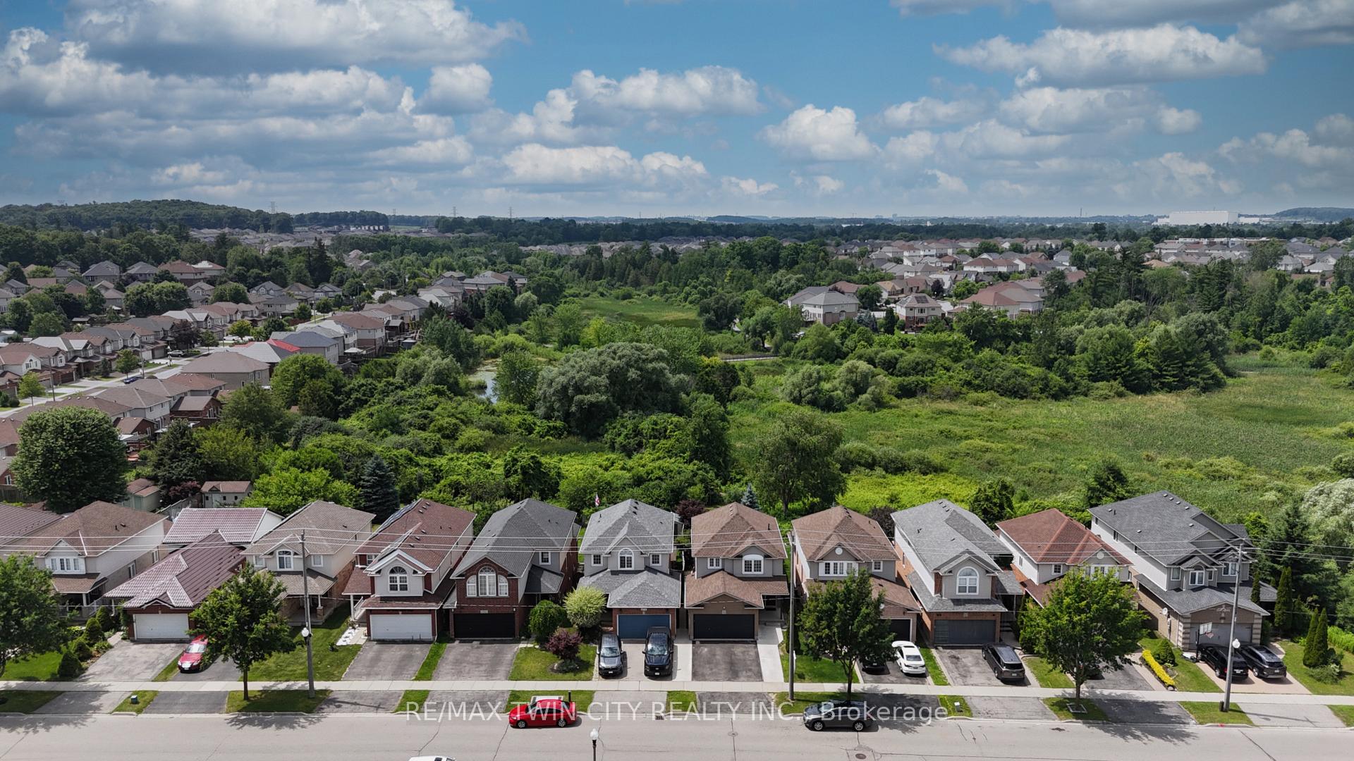 Photo 3 of 475 Doon South Drive, Kitchener — HOMEH