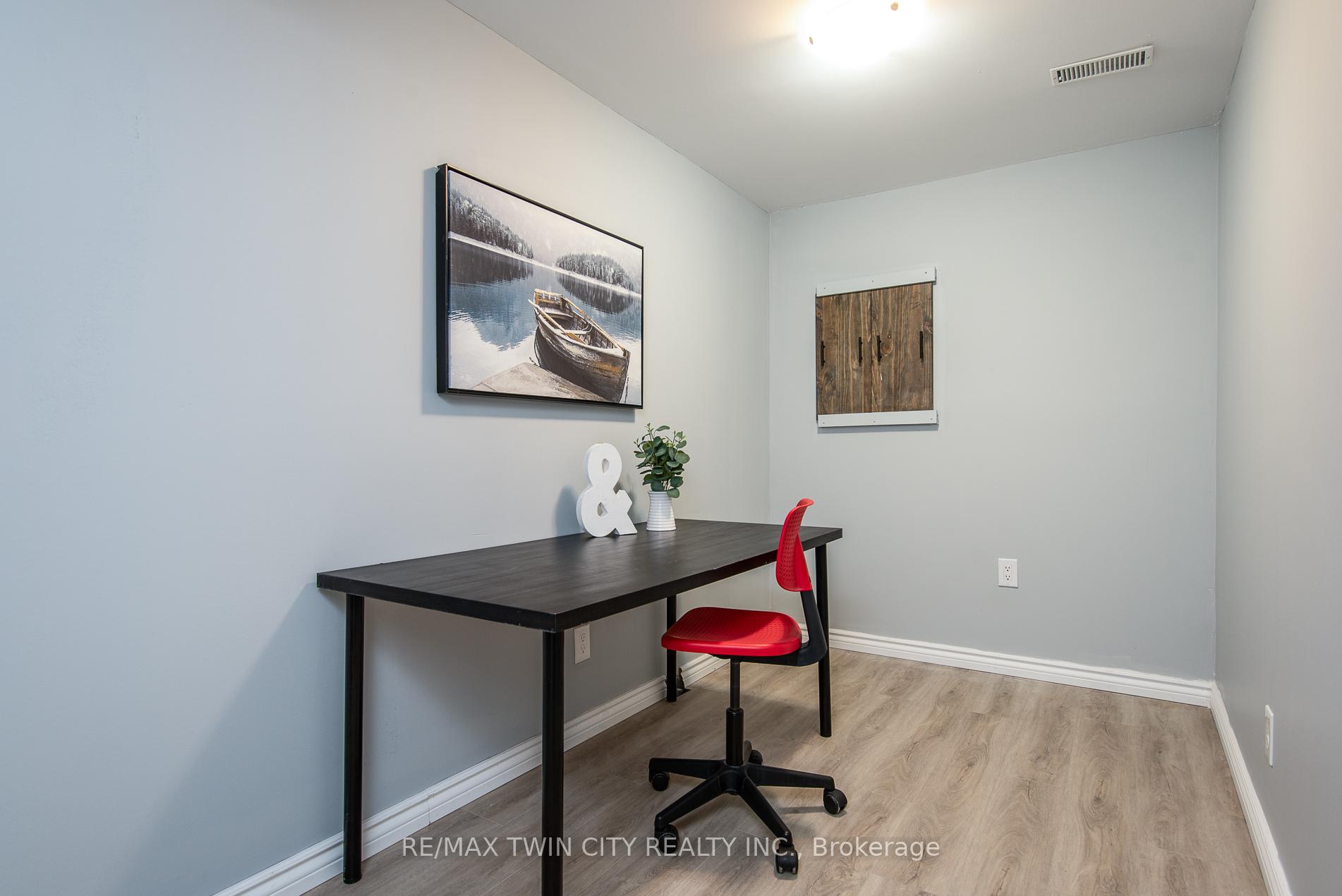 Photo 35 of 475 Doon South Drive, Kitchener — HOMEH