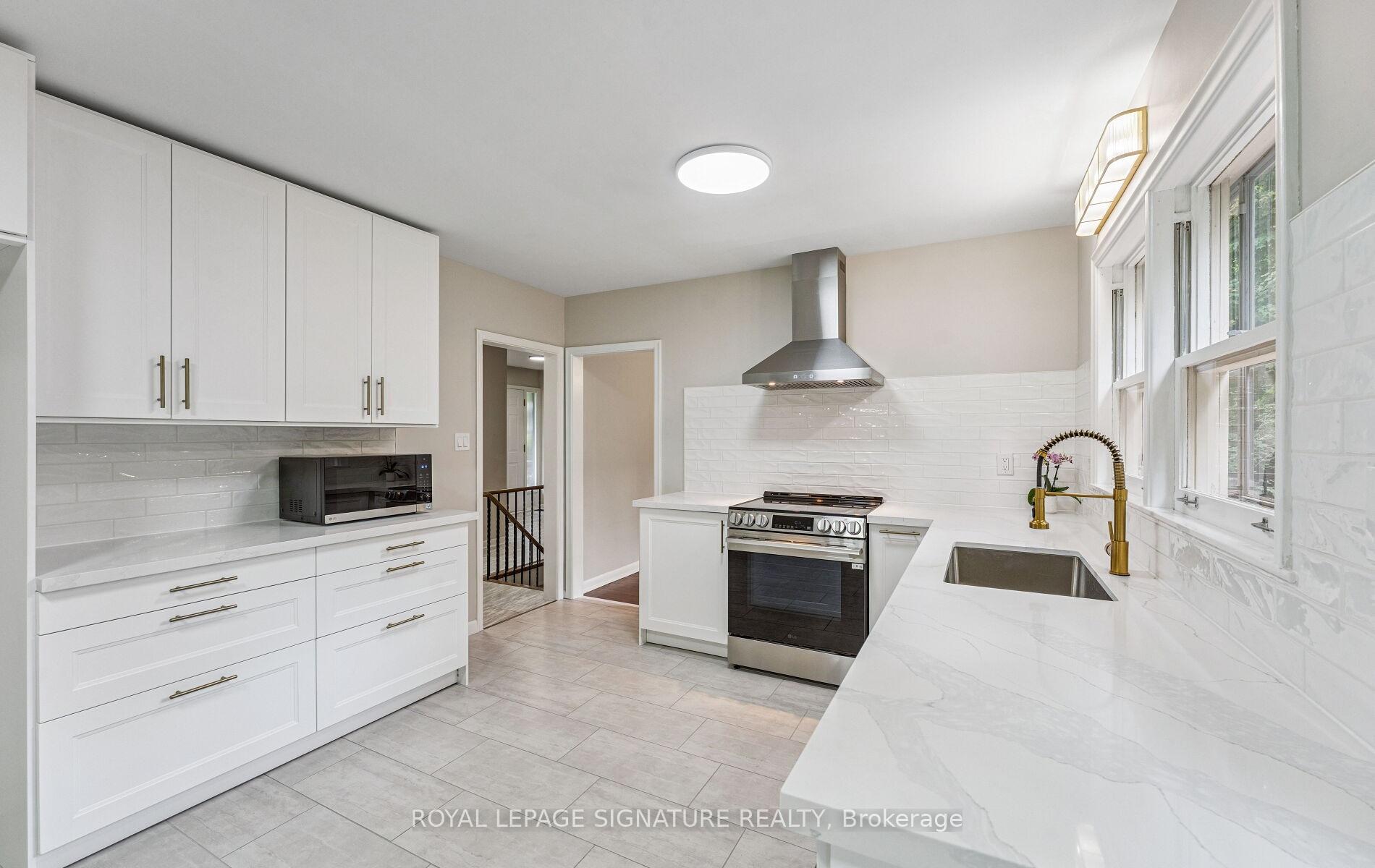 Photo 2 of 9 Pinevale Road, Markham, Grandview — HOMEH