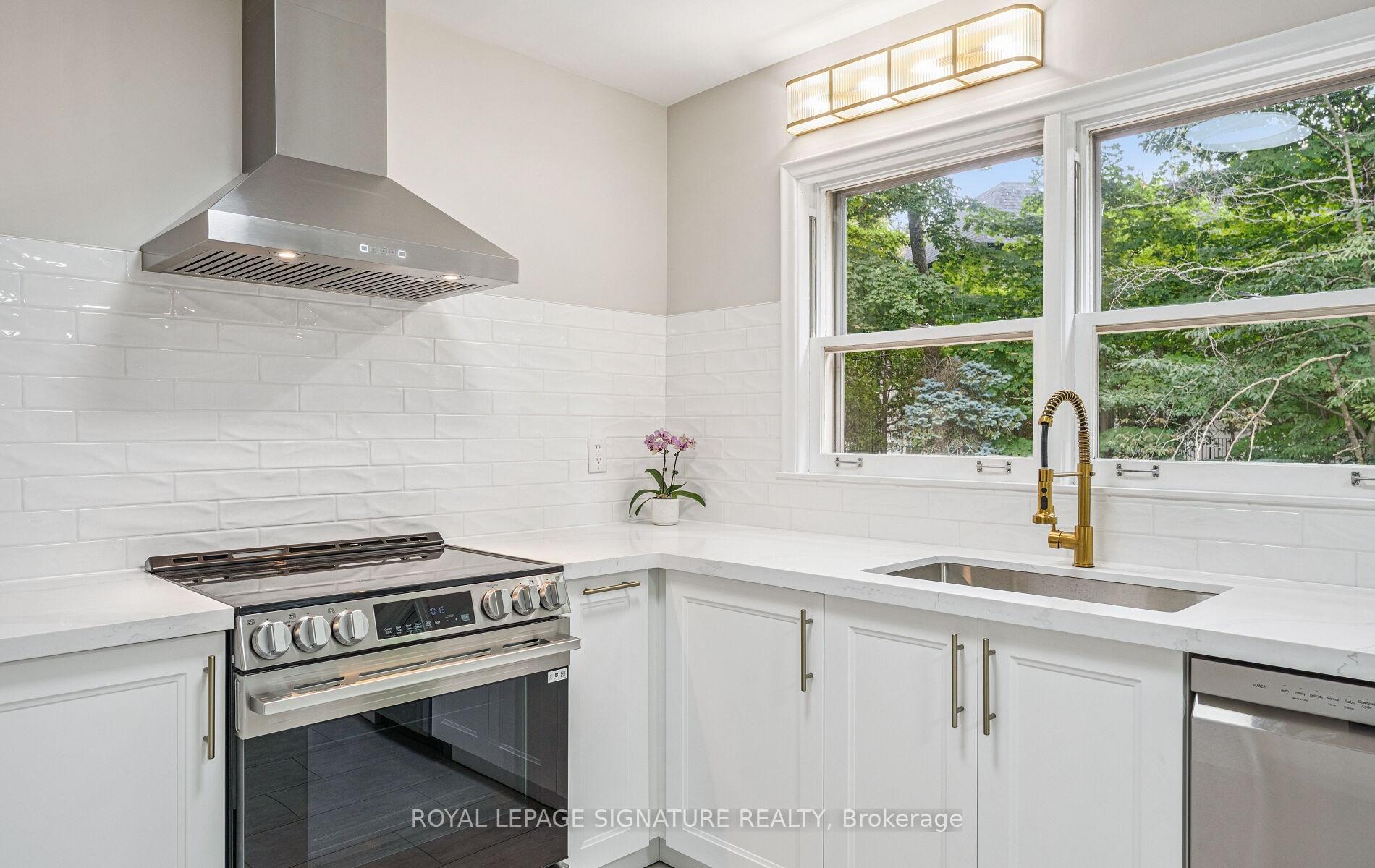 Photo 3 of 9 Pinevale Road, Markham, Grandview — HOMEH