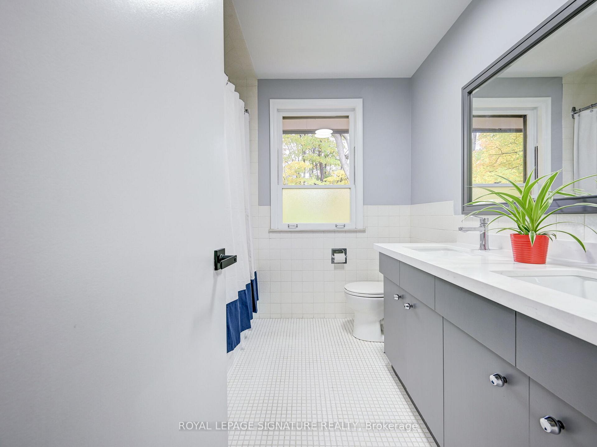Photo 19 of 9 Pinevale Road, Markham, Grandview — HOMEH