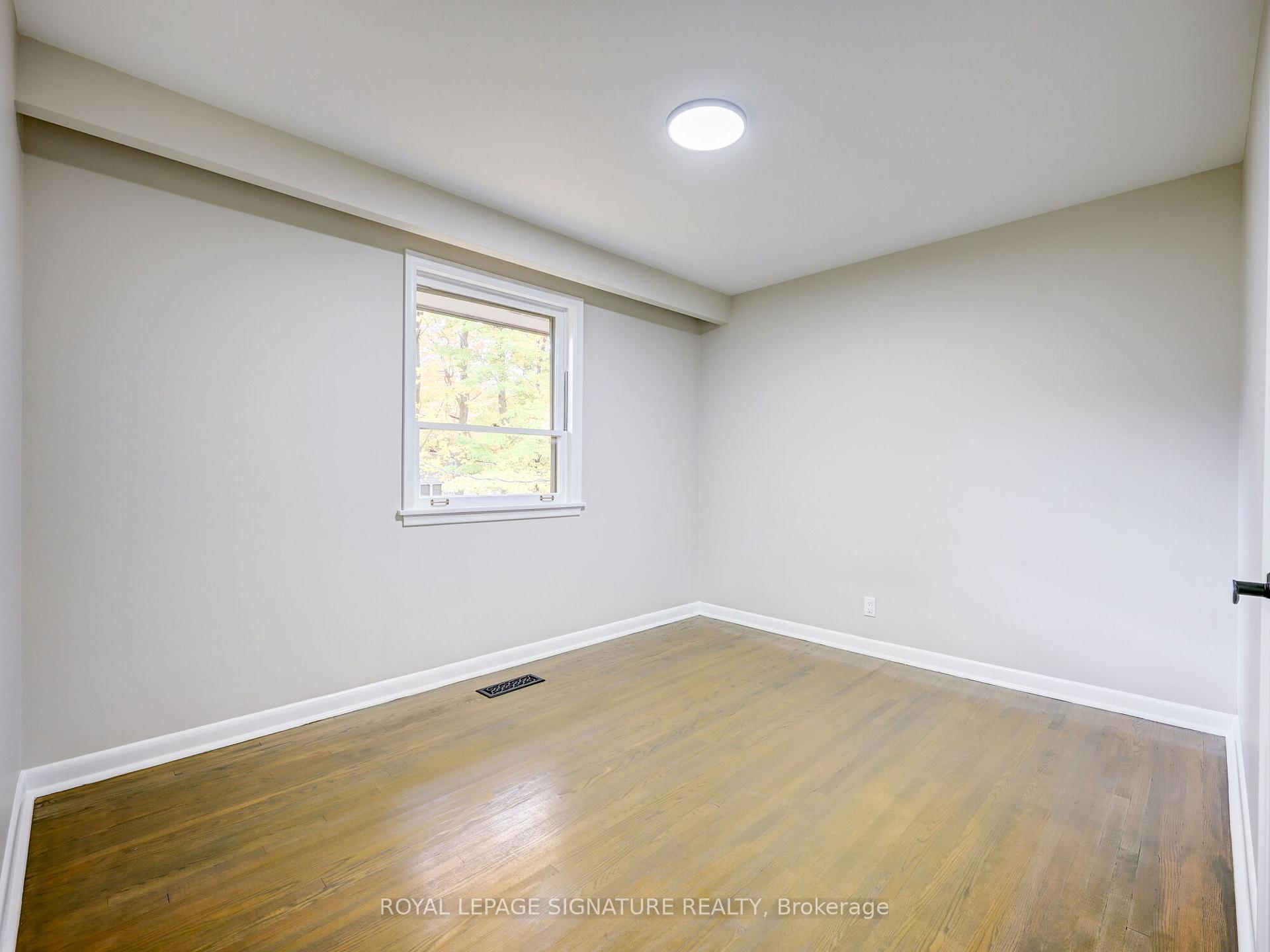Photo 23 of 9 Pinevale Road, Markham, Grandview — HOMEH