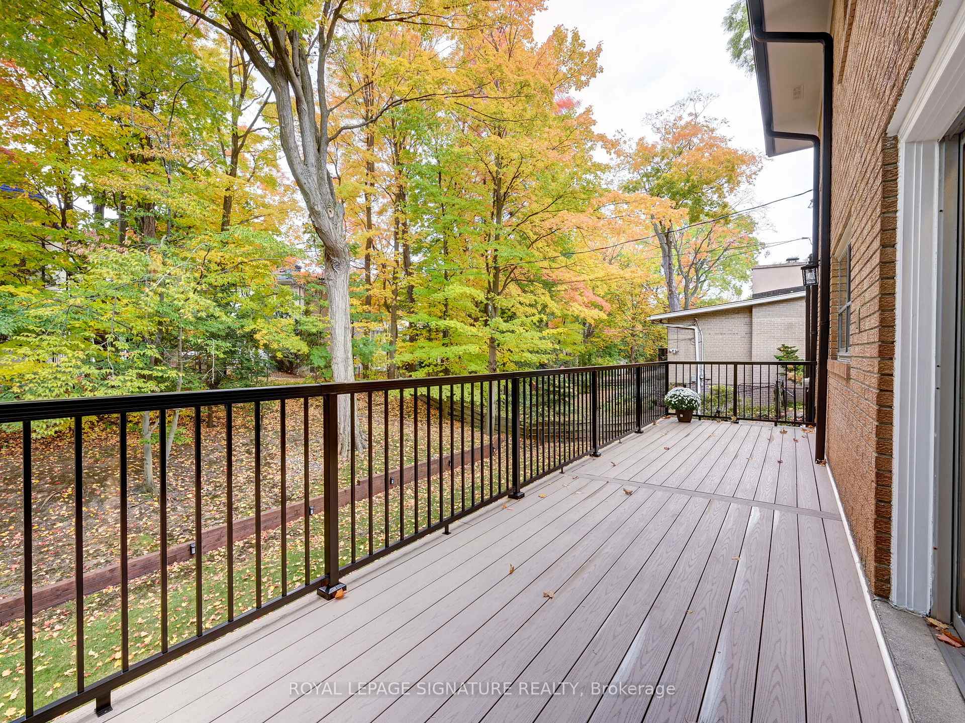 Photo 37 of 9 Pinevale Road, Markham, Grandview — HOMEH