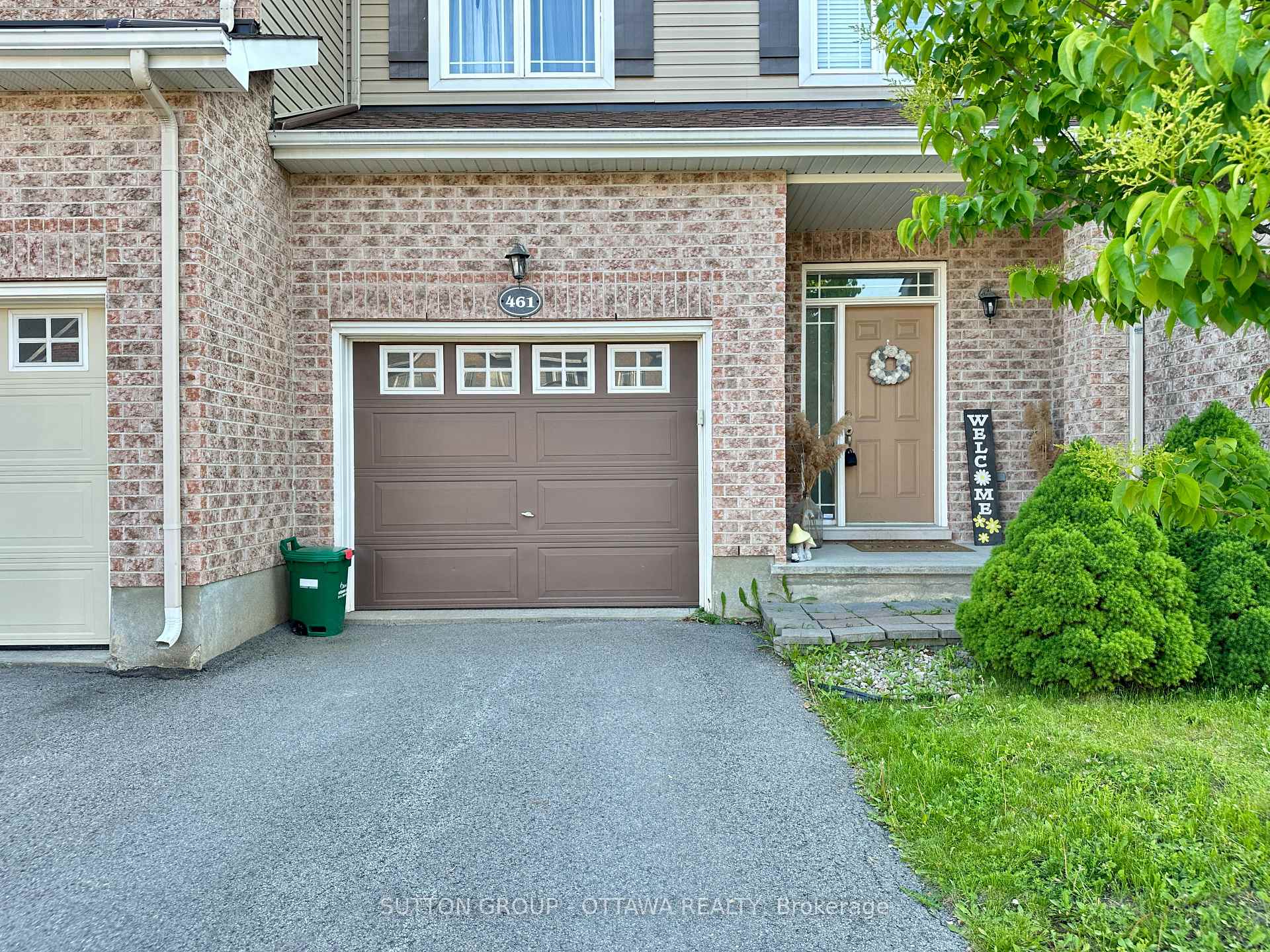 Photo 2 of 461 Celtic Ridge Crescent, Ottawa, Kanata - Morgan's Grant/South March — HOMEH