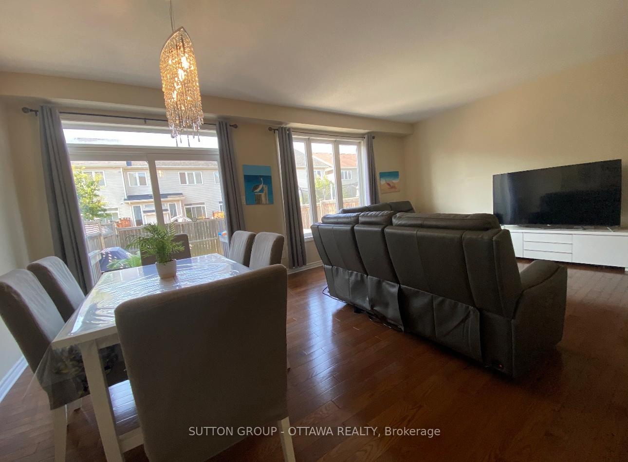 Photo 7 of 461 Celtic Ridge Crescent, Ottawa, Kanata - Morgan's Grant/South March — HOMEH